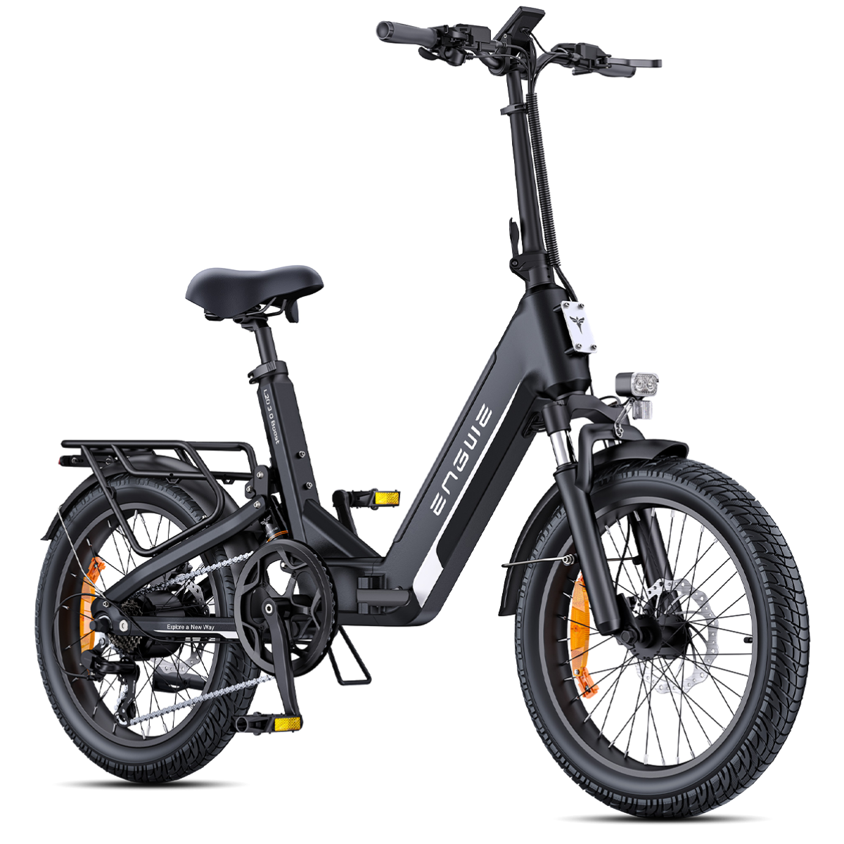 Una bici elettrica pieghevole nera con pneumatici larghi, portapacchi e faro.