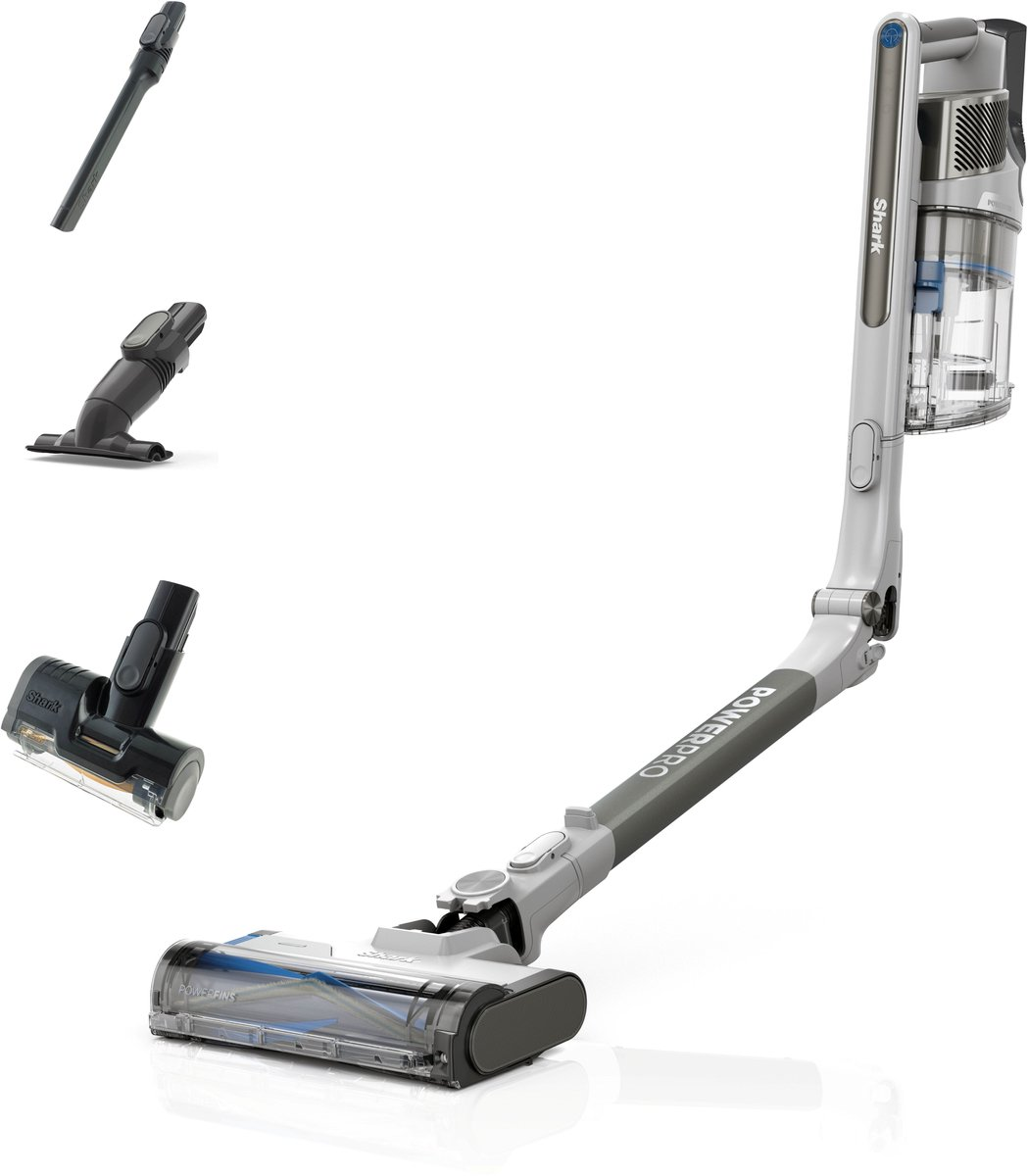 Een Shark PowerPro stofzuiger met accessoires op een witte achtergrond.