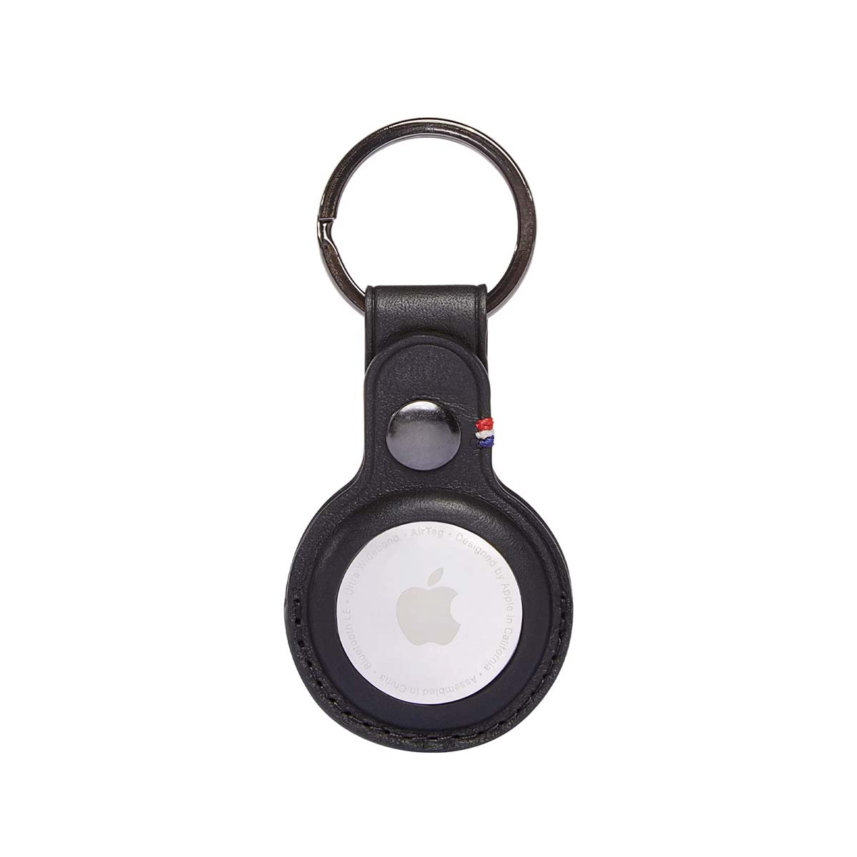 Schwarzer Leder-Schlüsselanhänger mit silbernem Apple AirTag und silbernem Ring.