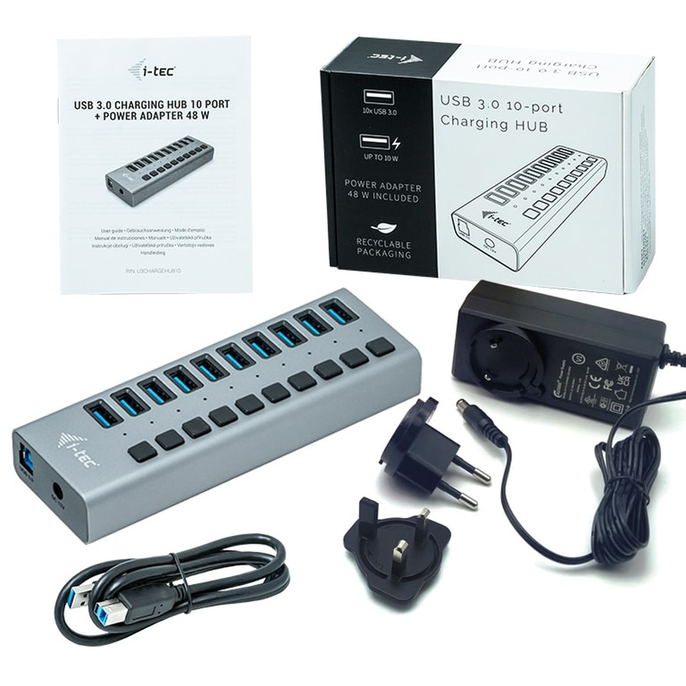 Hub USB 3.0 de 10 puertos con adaptador de corriente, manual y adaptadores.