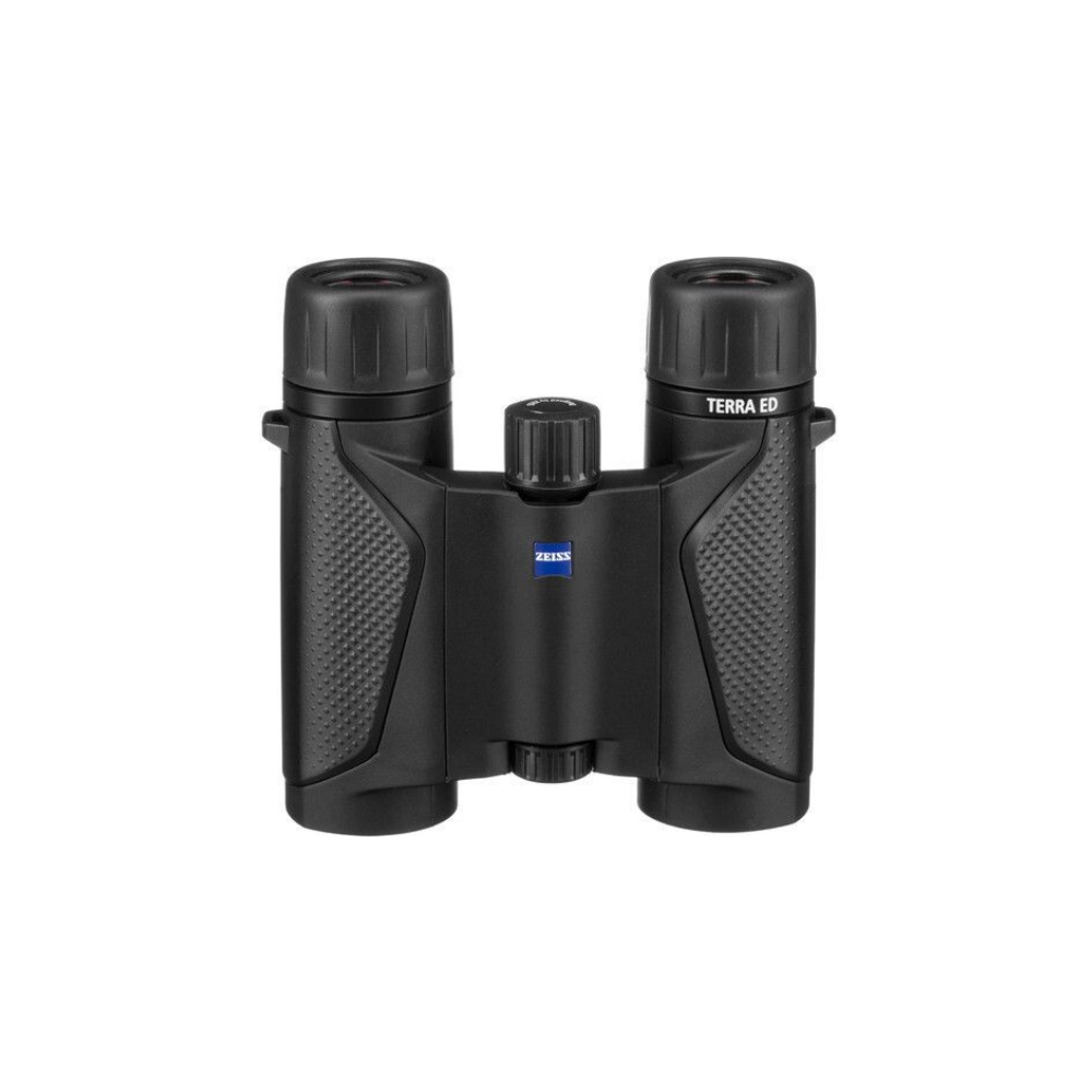 Un binocular Zeiss Terra ED negro con rueda de enfoque central y agarres texturizados.