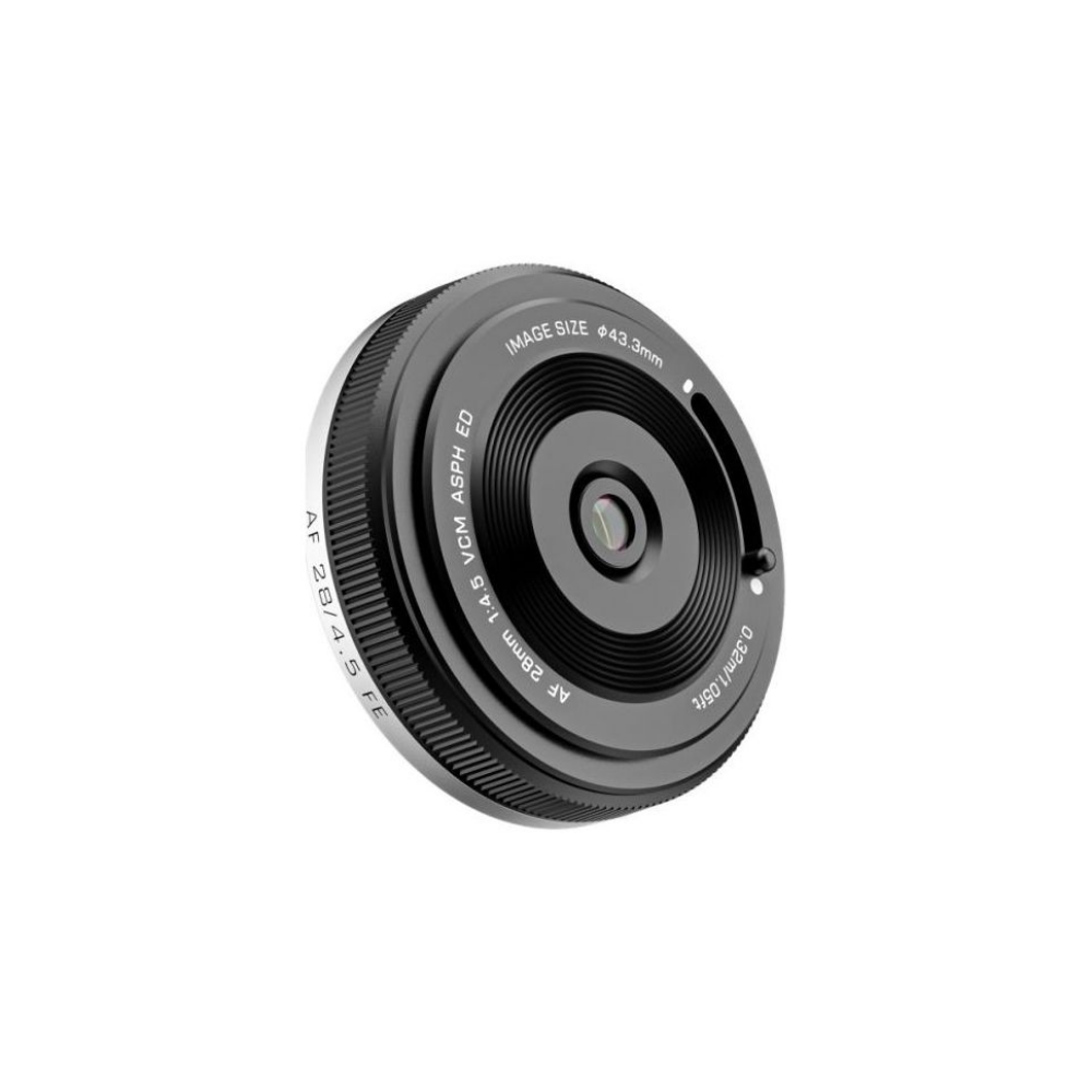 Een zwarte cameralens met markeringen zoals AF 28mm en 43,3 mm.