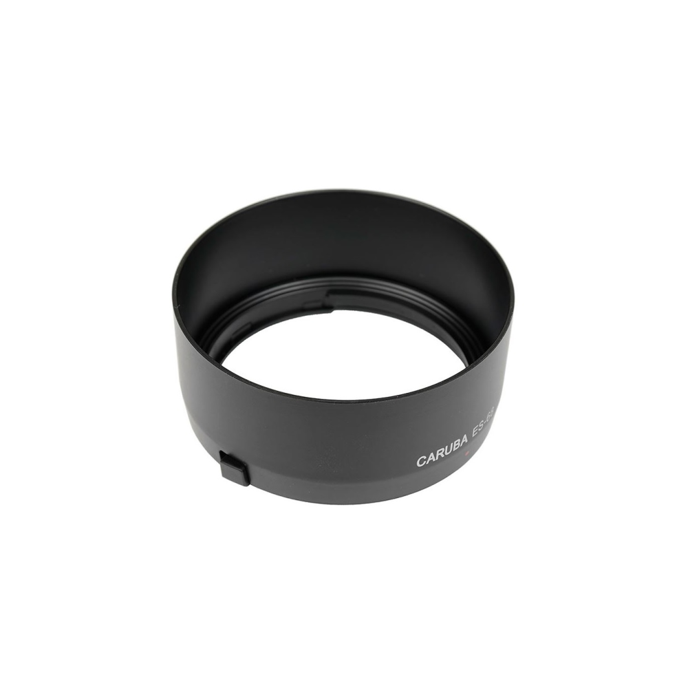 Zwarte lenskap voor camera met 'CARUBA ES-68' tekst op witte achtergrond.