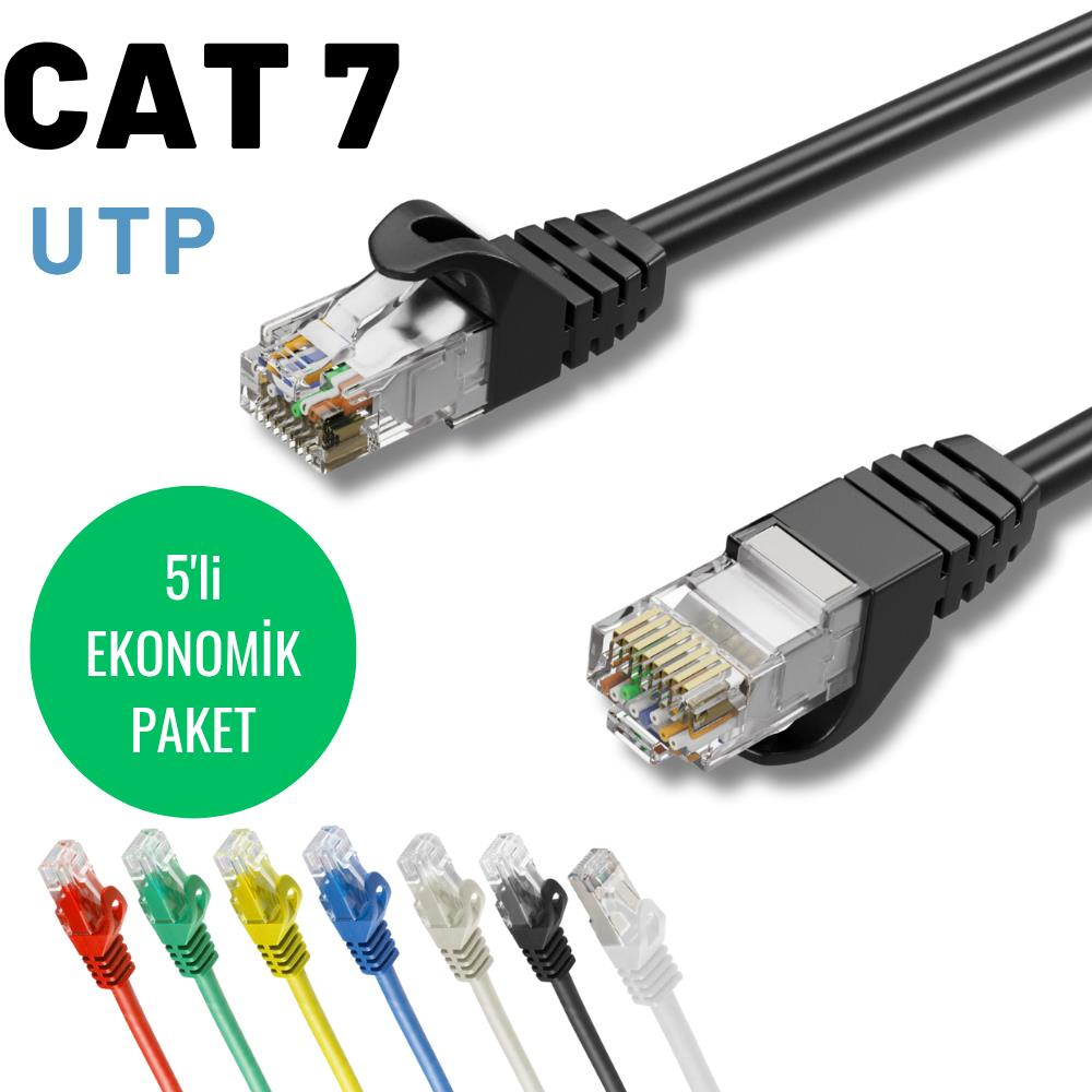 Çeşitli renklerde RJ45 konnektörlü CAT 7 UTP Ethernet kabloları.