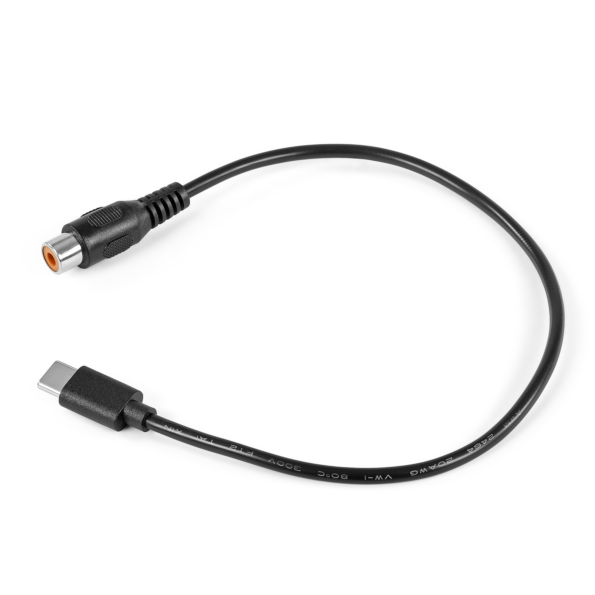 Ein schwarzes USB-C-zu-Cinch-Adapterkabel auf weißem Grund.