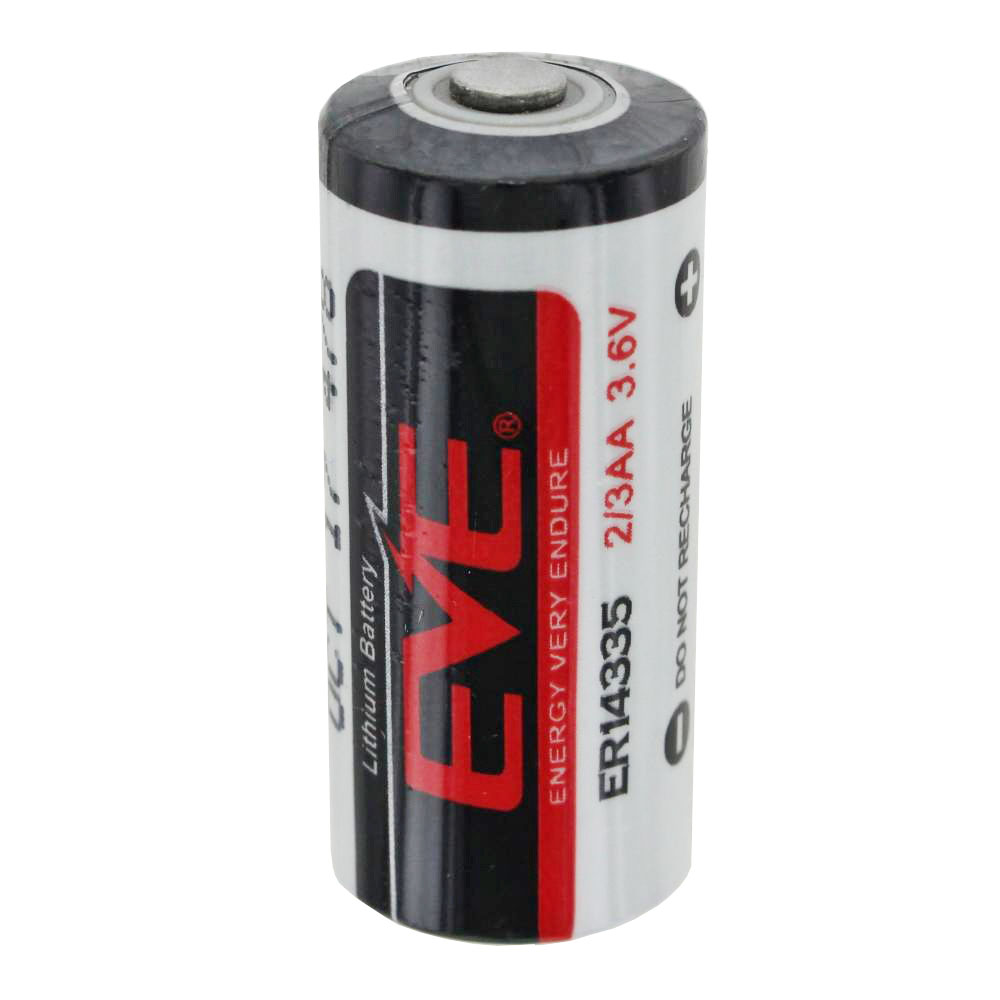 Eine weiße EVE Lithium-Batterie mit schwarzem und rotem Aufdruck, Modell ER14335.