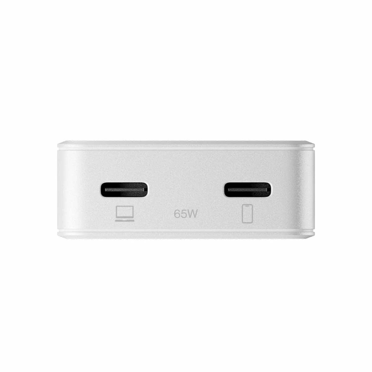 Ein weißes Ladegerät mit zwei USB-C-Anschlüssen und 65W-Markierung.