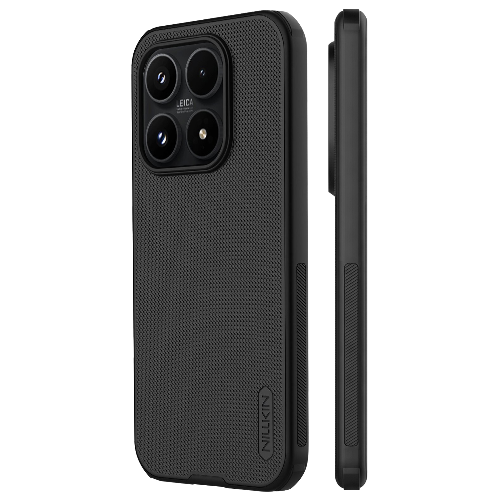 Zwarte telefoonhoes met vier camera's en Nillkin logo.