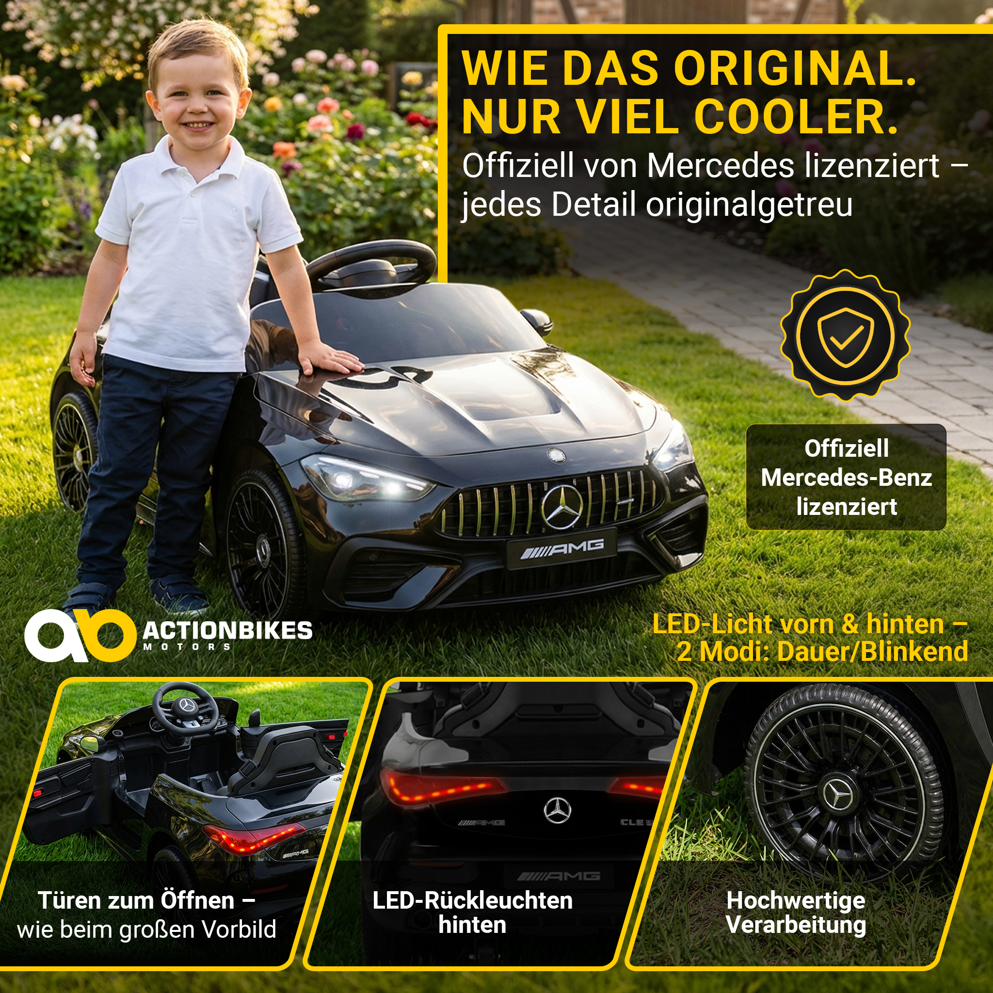 Ein Junge steht neben einem schwarzen Mercedes-Spielzeugauto im Garten.