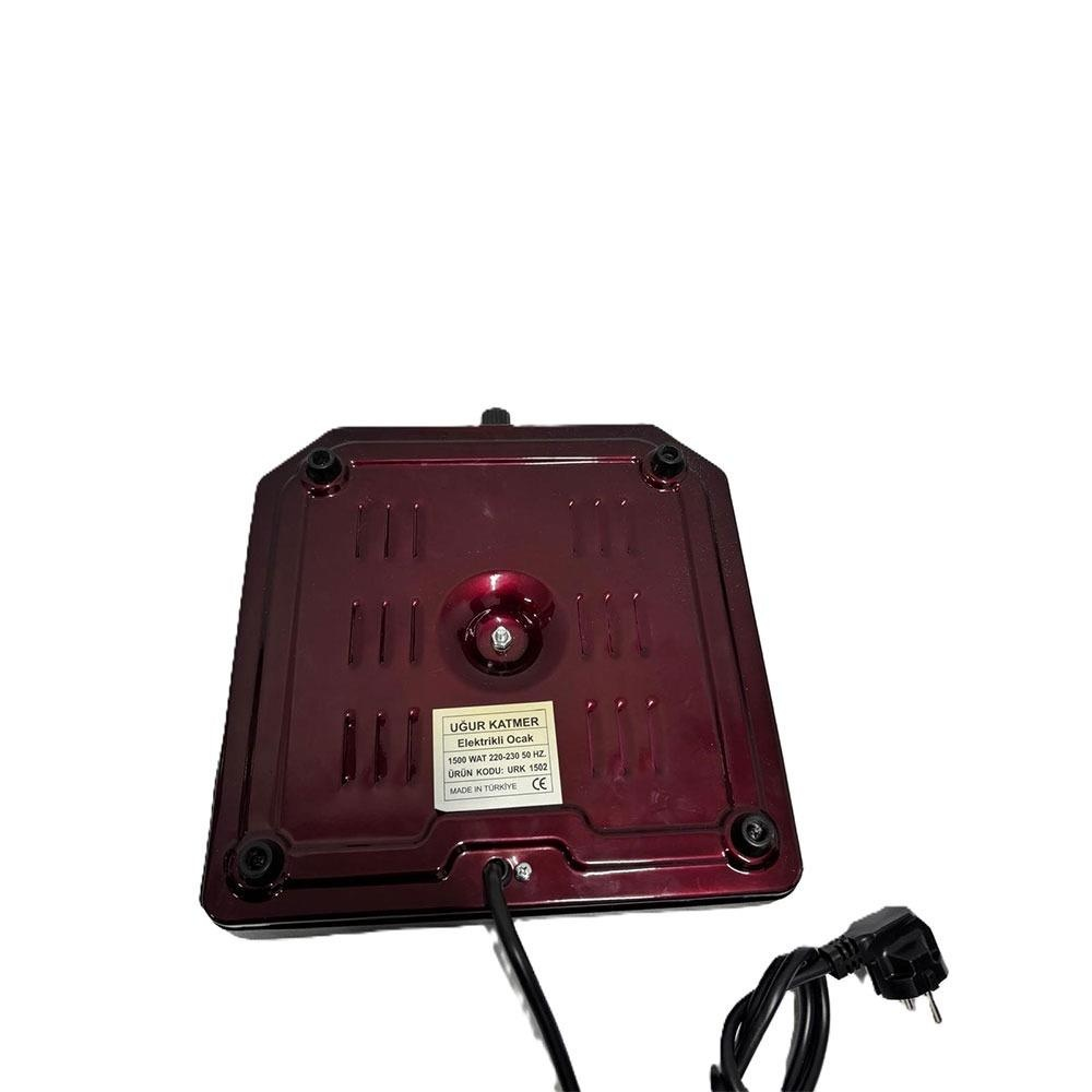Etiketli ve kablolu kırmızı elektrikli ocak. 1500 Watt, 220-230V, 50Hz.