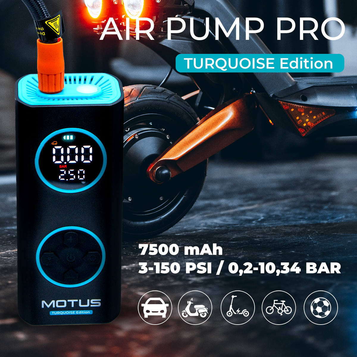 Pompa aria con display, vicino alla ruota di uno scooter. "AIR PUMP PRO".
