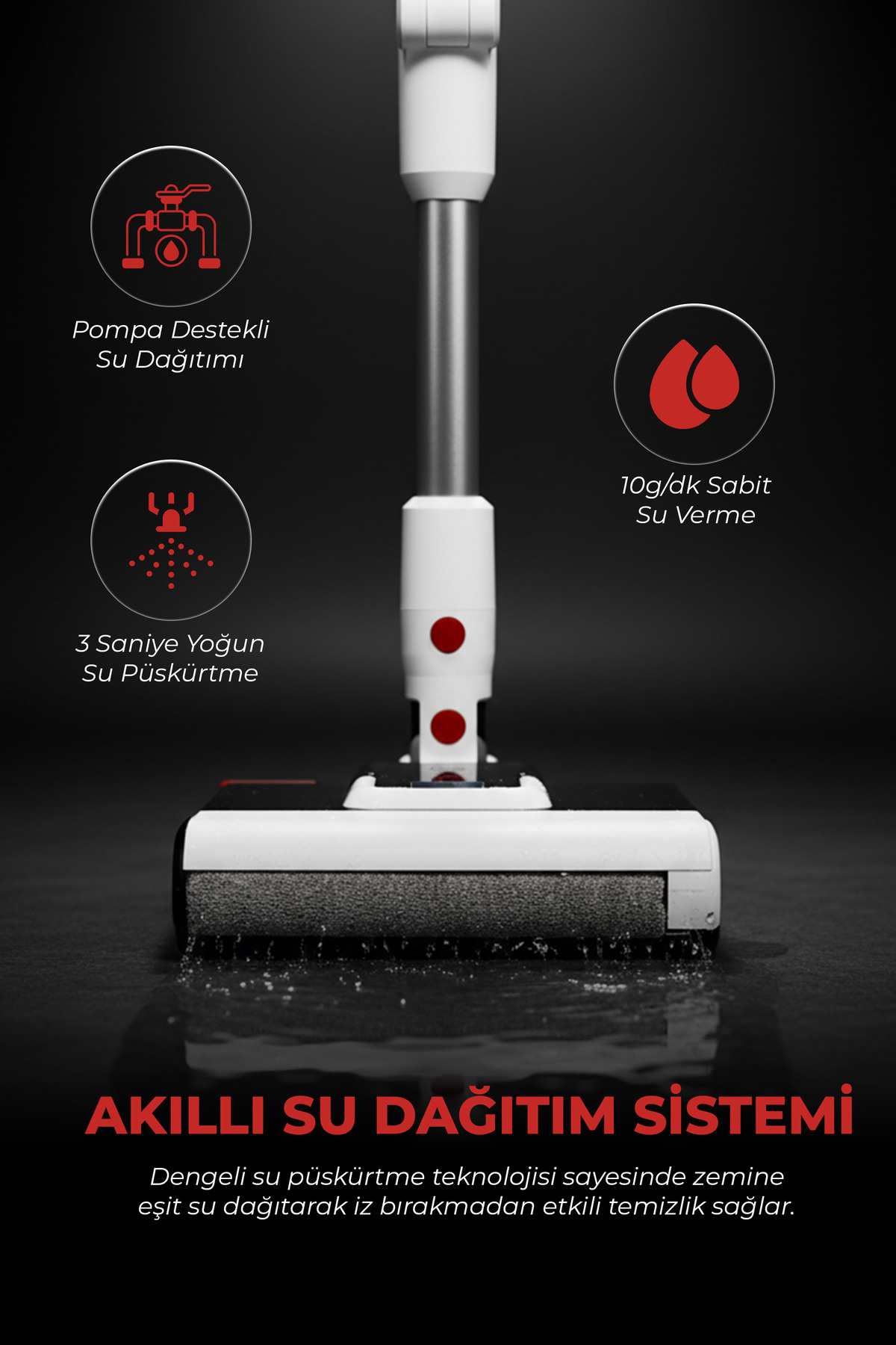 Koyu zeminde su püskürten silindir fırçalı beyaz elektrikli süpürge.