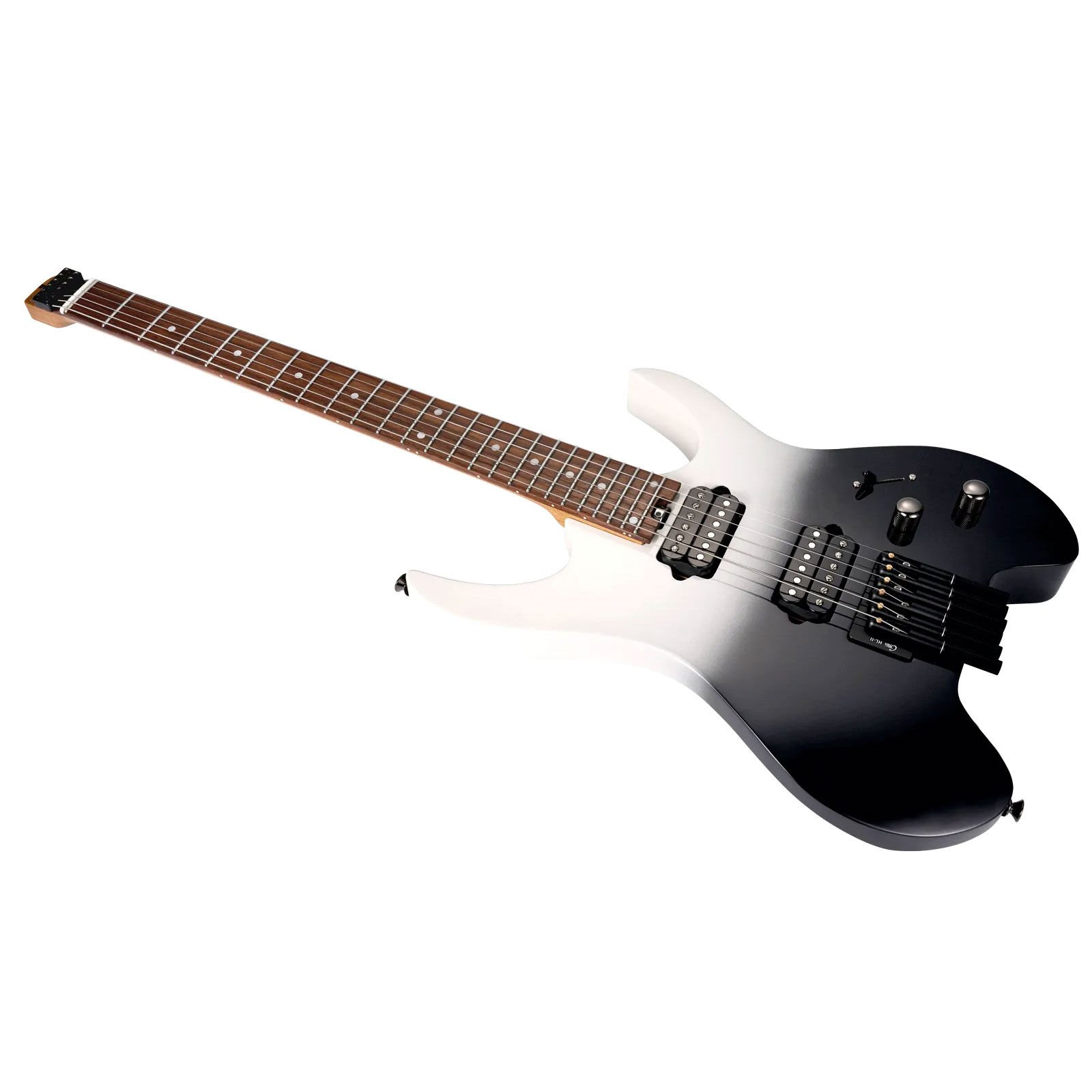 Telleri ve manyetikleri olan beyaz ve siyah elektro gitar, beyaz arka plan üzerinde.