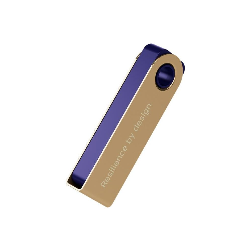 Złoty pendrive z niebieskim akcentem i tekstem.