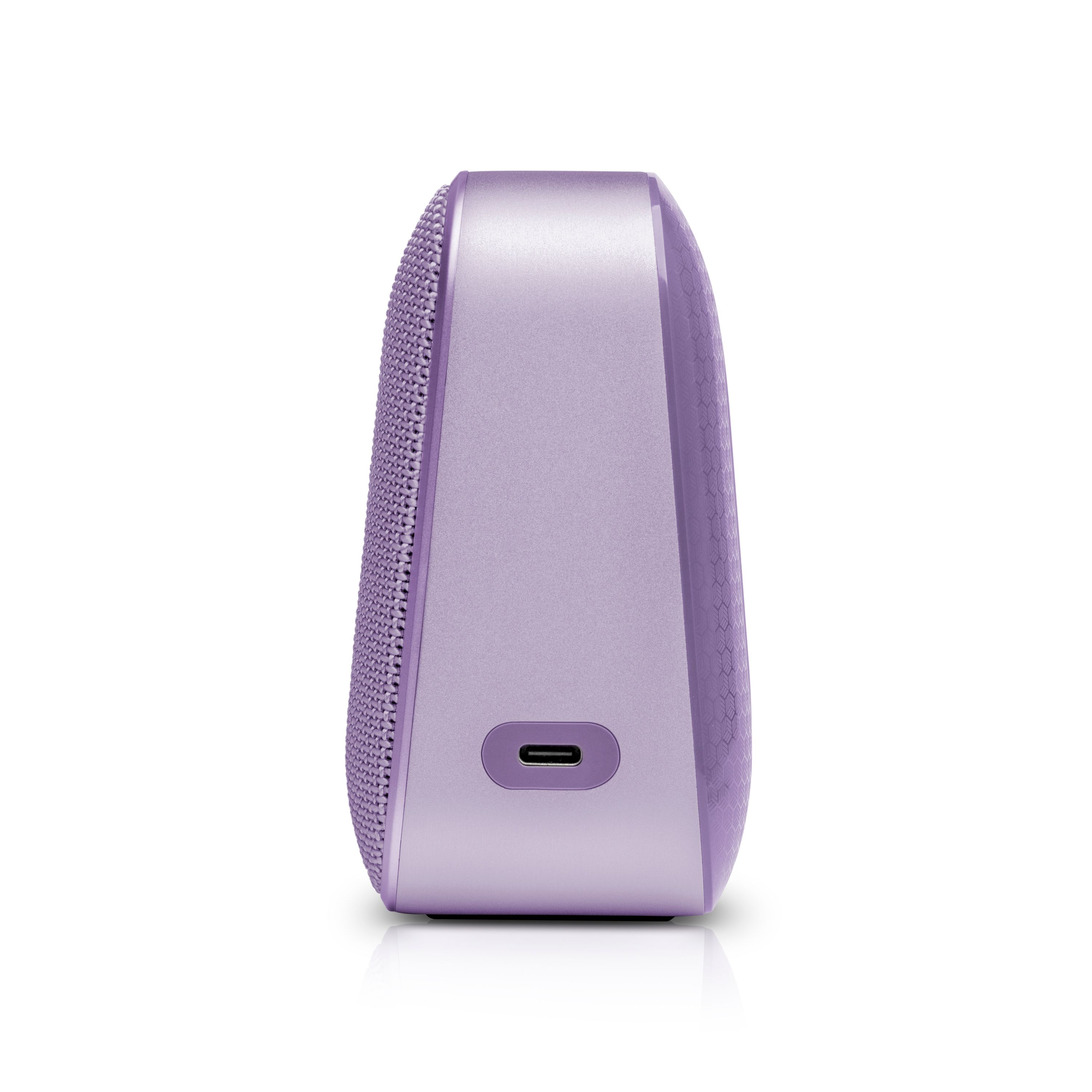 Lila Lautsprecher mit USB-C-Anschluss und Gittermuster.
