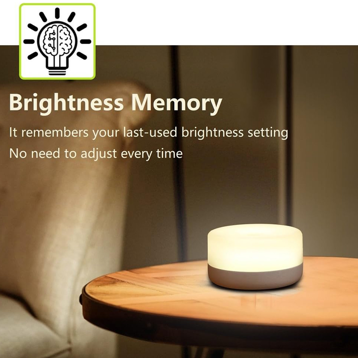 Eine leuchtende Lampe auf einem Holztisch mit Text.