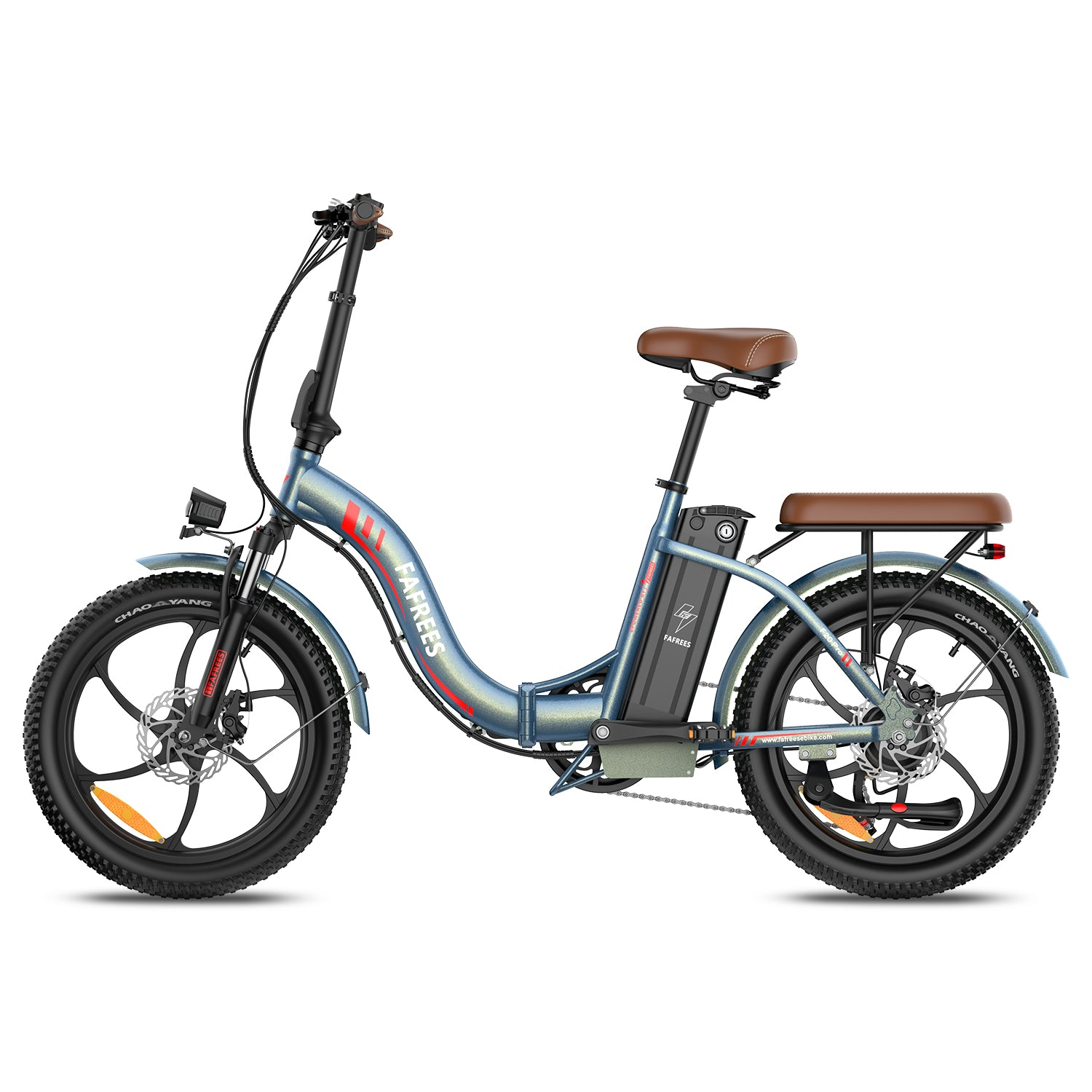 Una e-bike azul con asientos de cuero marrón y neumáticos negros.
