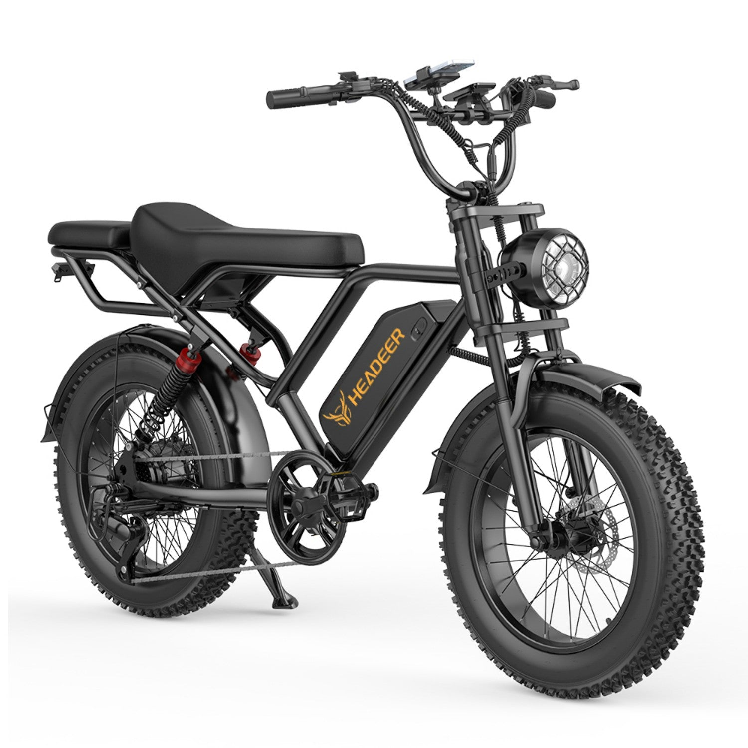 Schwarzes E-Bike mit dicken Reifen, Retro-Scheinwerfer und Doppelsitz, auf weißem Grund.