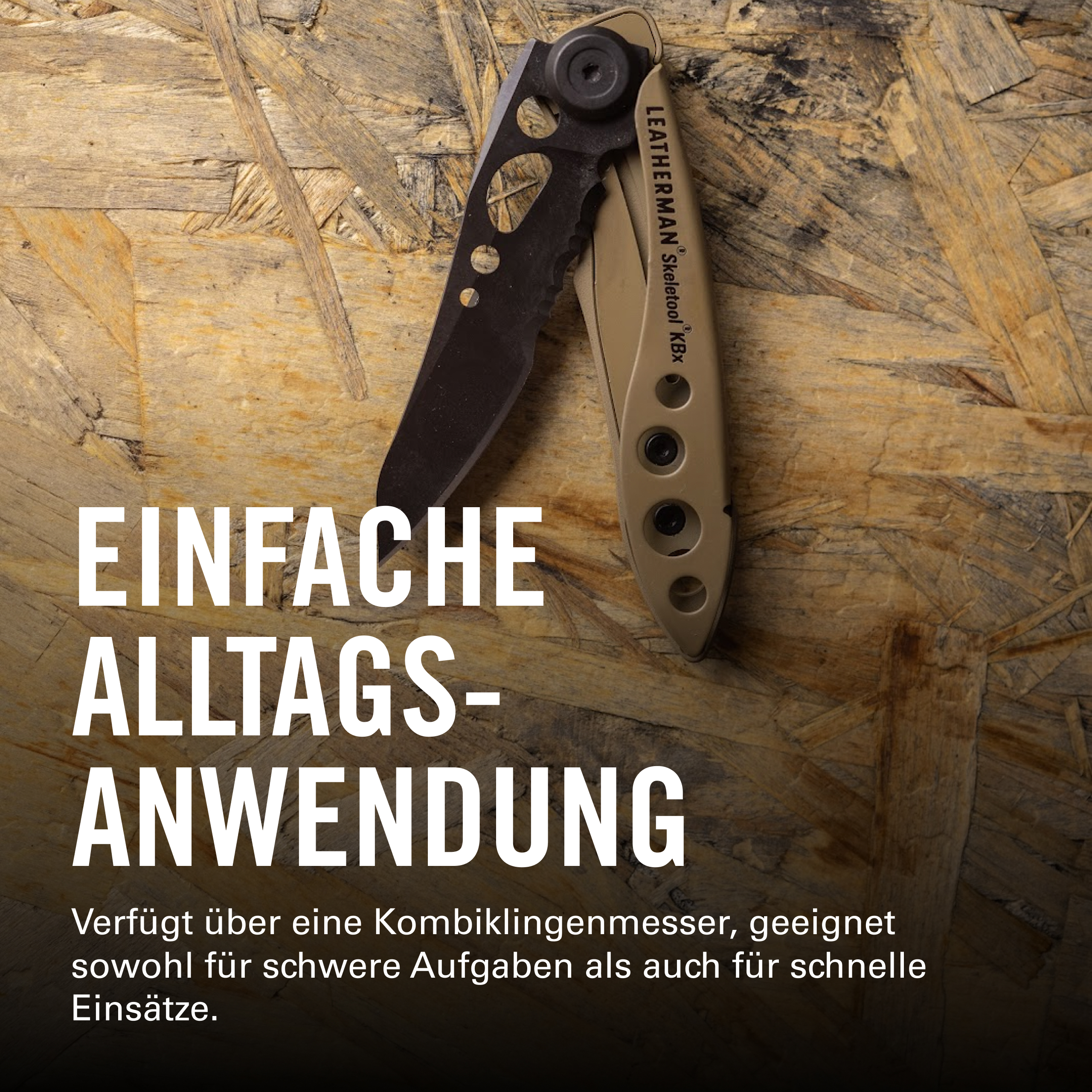 Ein Leatherman Skeletool KBx Messer auf Holz Hintergrund mit Text.