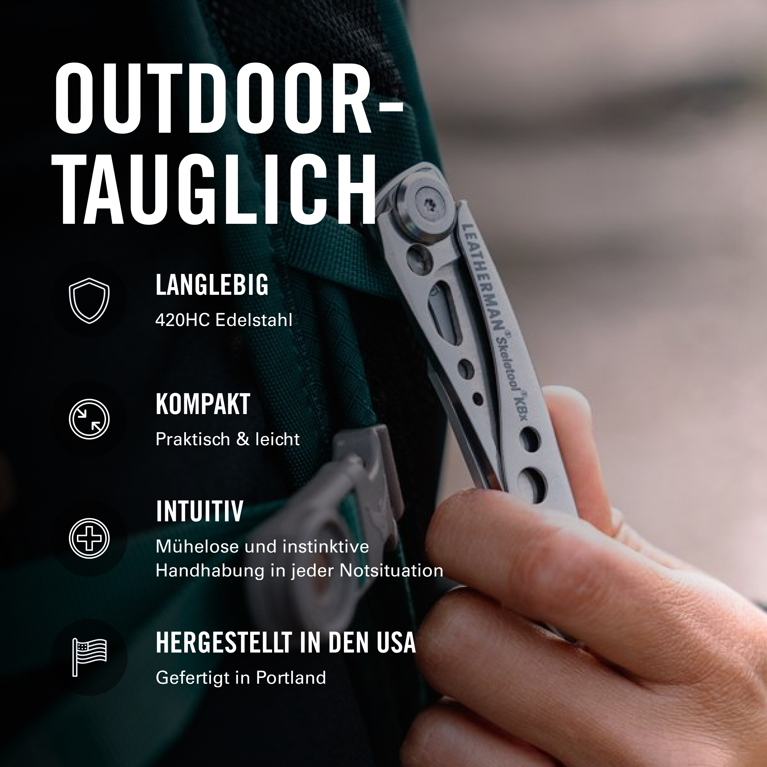 Ein silbernes Multitool von Leatherman wird von einer Hand gehalten. Text hebt Merkmale hervor.