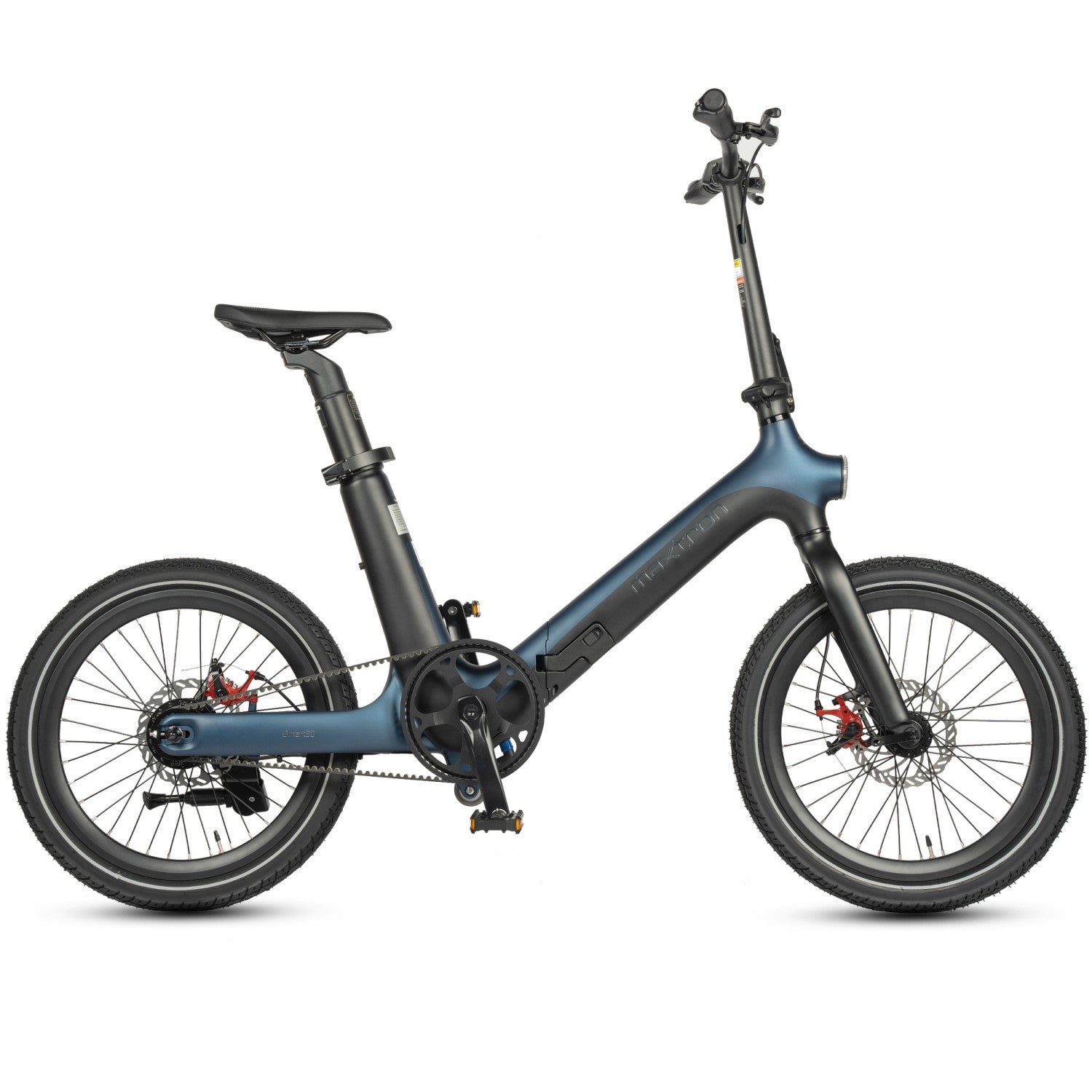 Una bicicletta elettrica pieghevole blu scuro con pneumatici e cerchi neri.