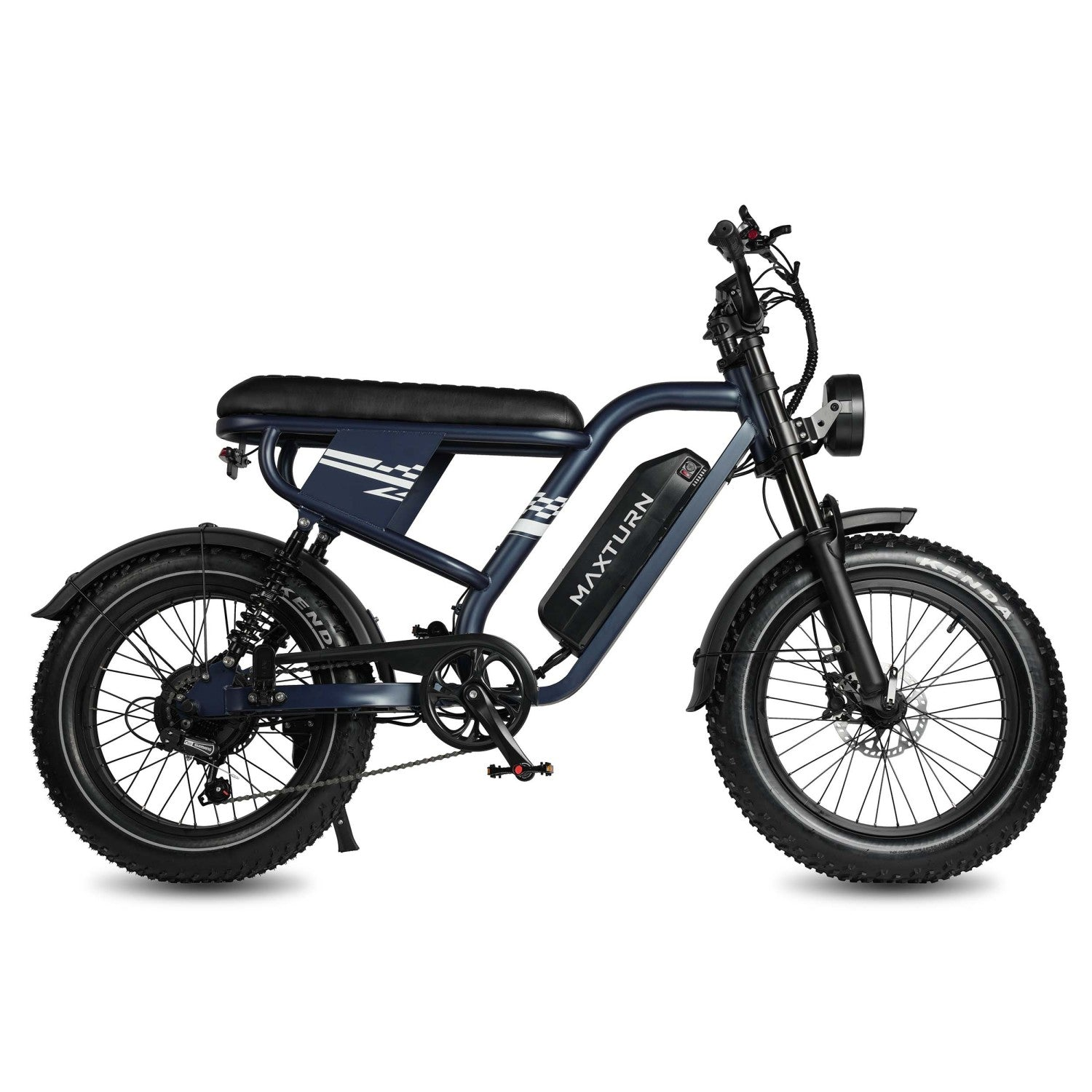 Una bicicleta eléctrica fat bike azul con asiento y llantas negras se muestra sobre fondo blanco.