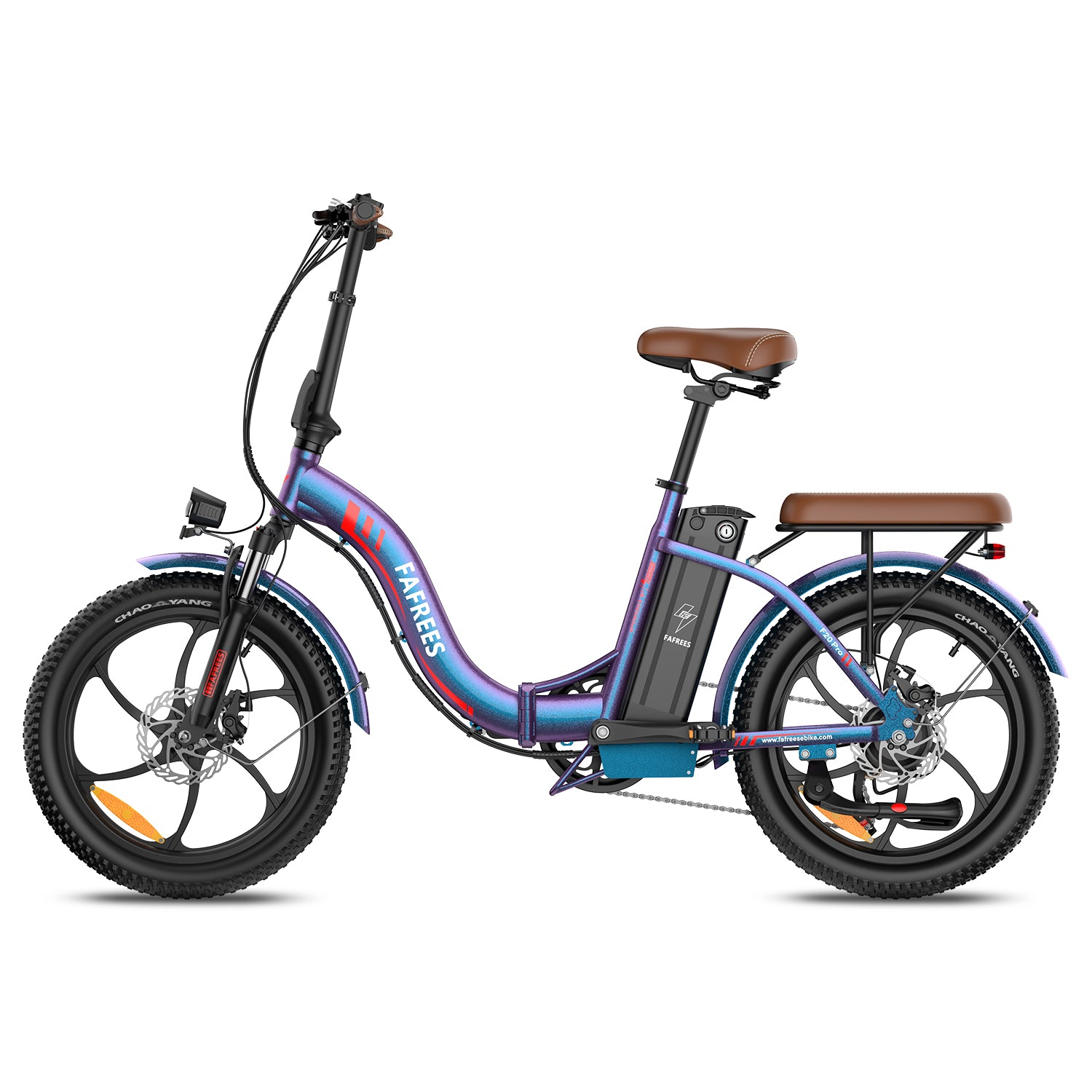 Una bicicleta eléctrica plegable morada con asientos de cuero marrones y neumáticos negros.