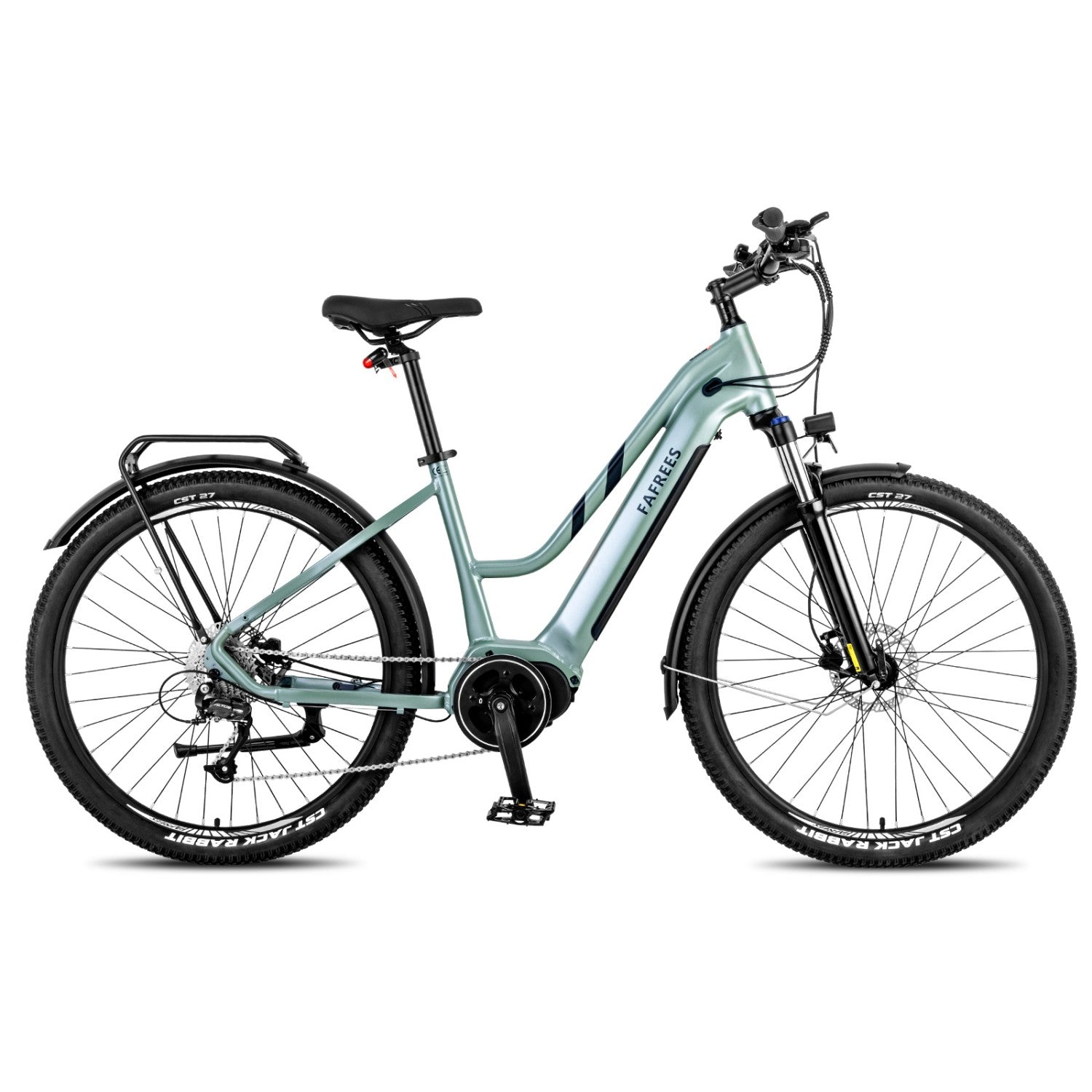 Una bicicleta eléctrica verde claro con portaequipajes y guardabarros sobre fondo blanco.