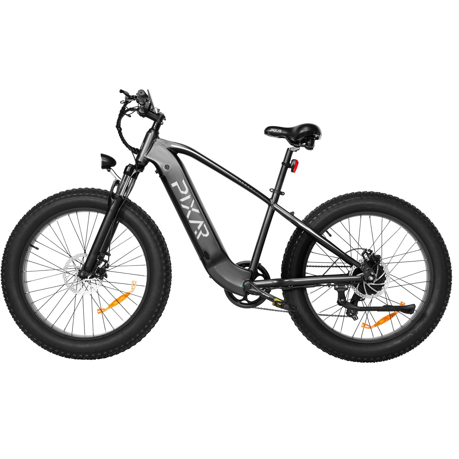 Una bicicleta eléctrica negra con neumáticos anchos y el logo "PIXAR" en el cuadro.