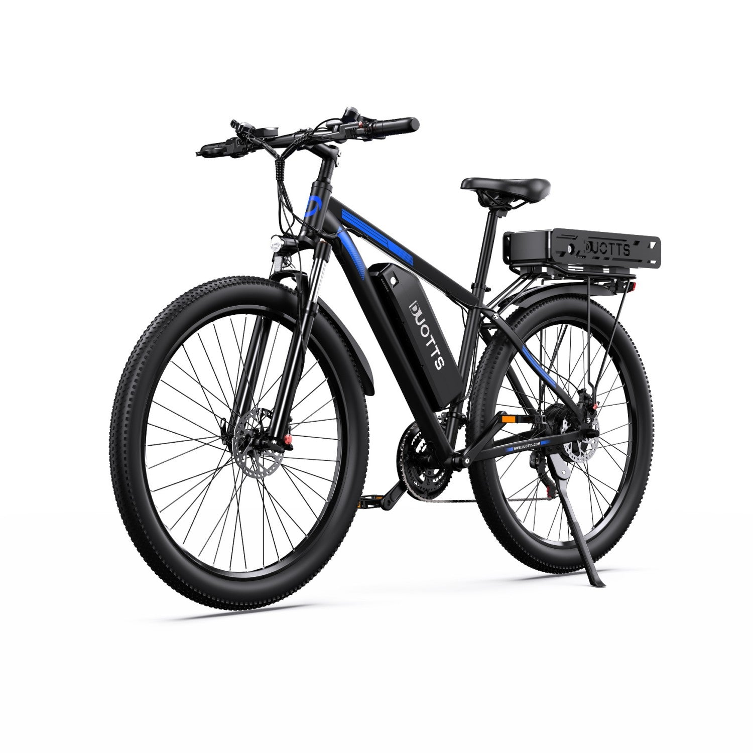 Una bicicleta eléctrica negra con detalles azules, neumáticos anchos y portaequipajes.