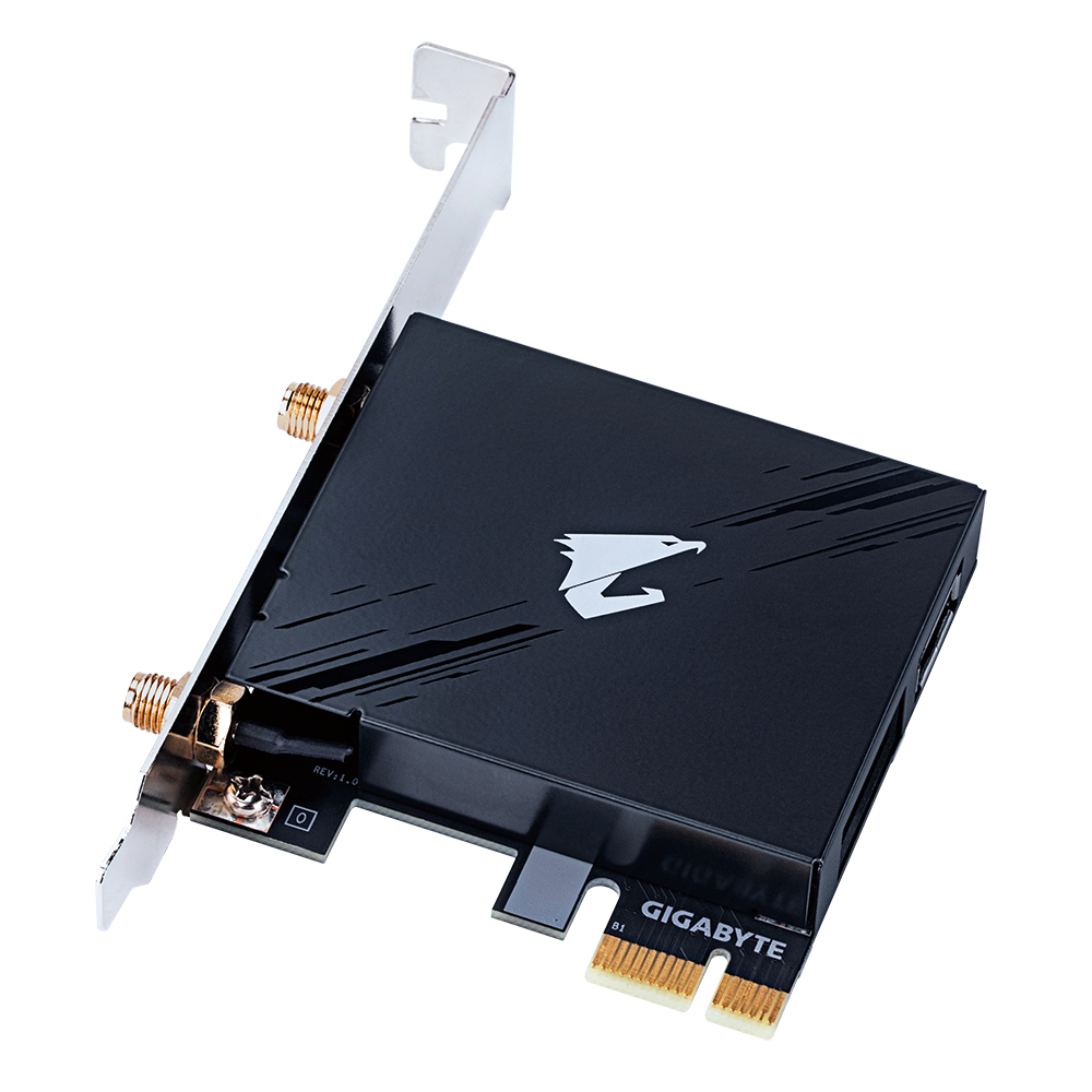 Eine schwarze Gigabyte-WLAN-Karte mit silberner Halterung und Goldanschlüssen.