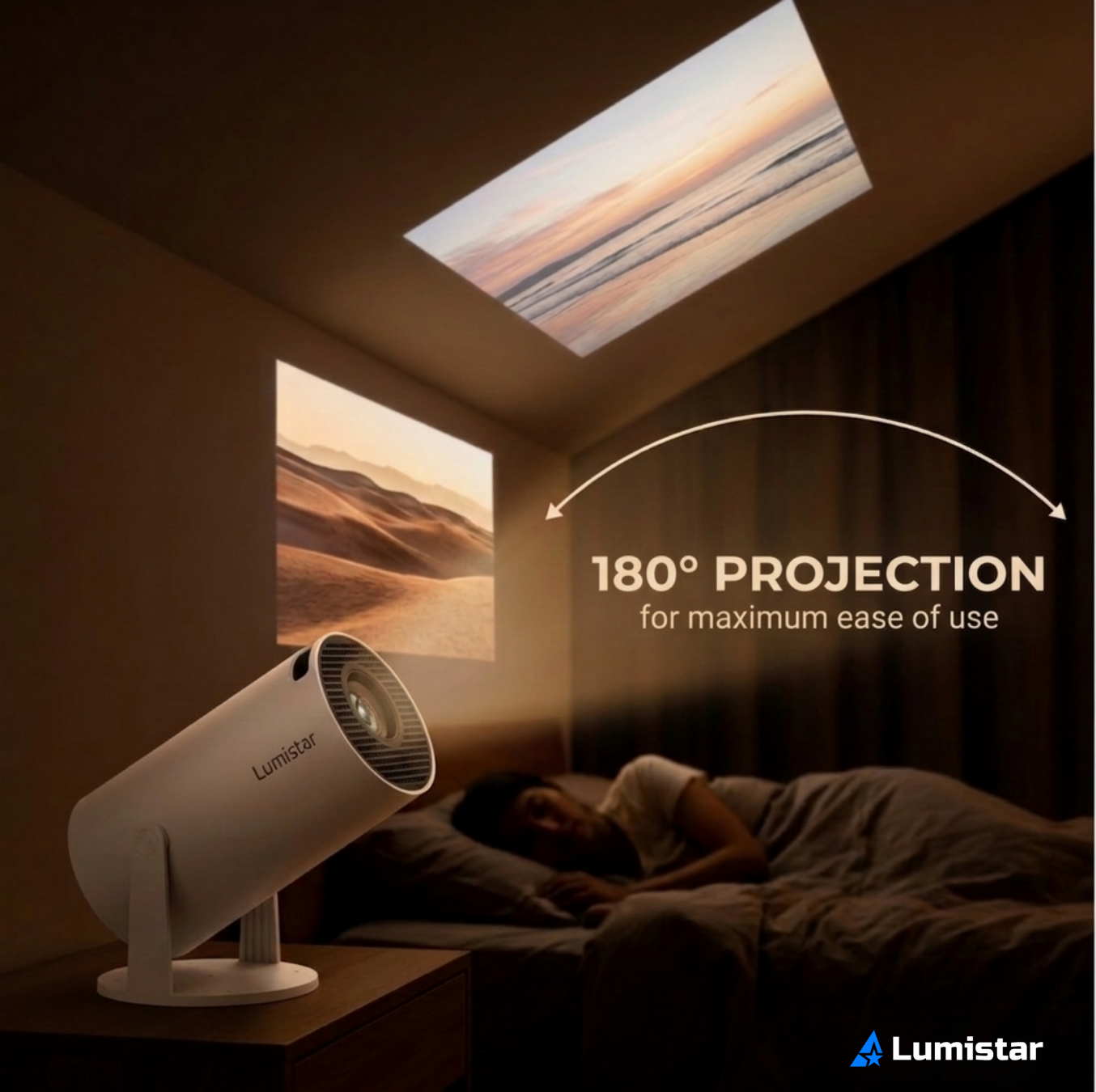 Een witte projector projecteert woestijn- en zonsondergangbeelden op muur en plafond.