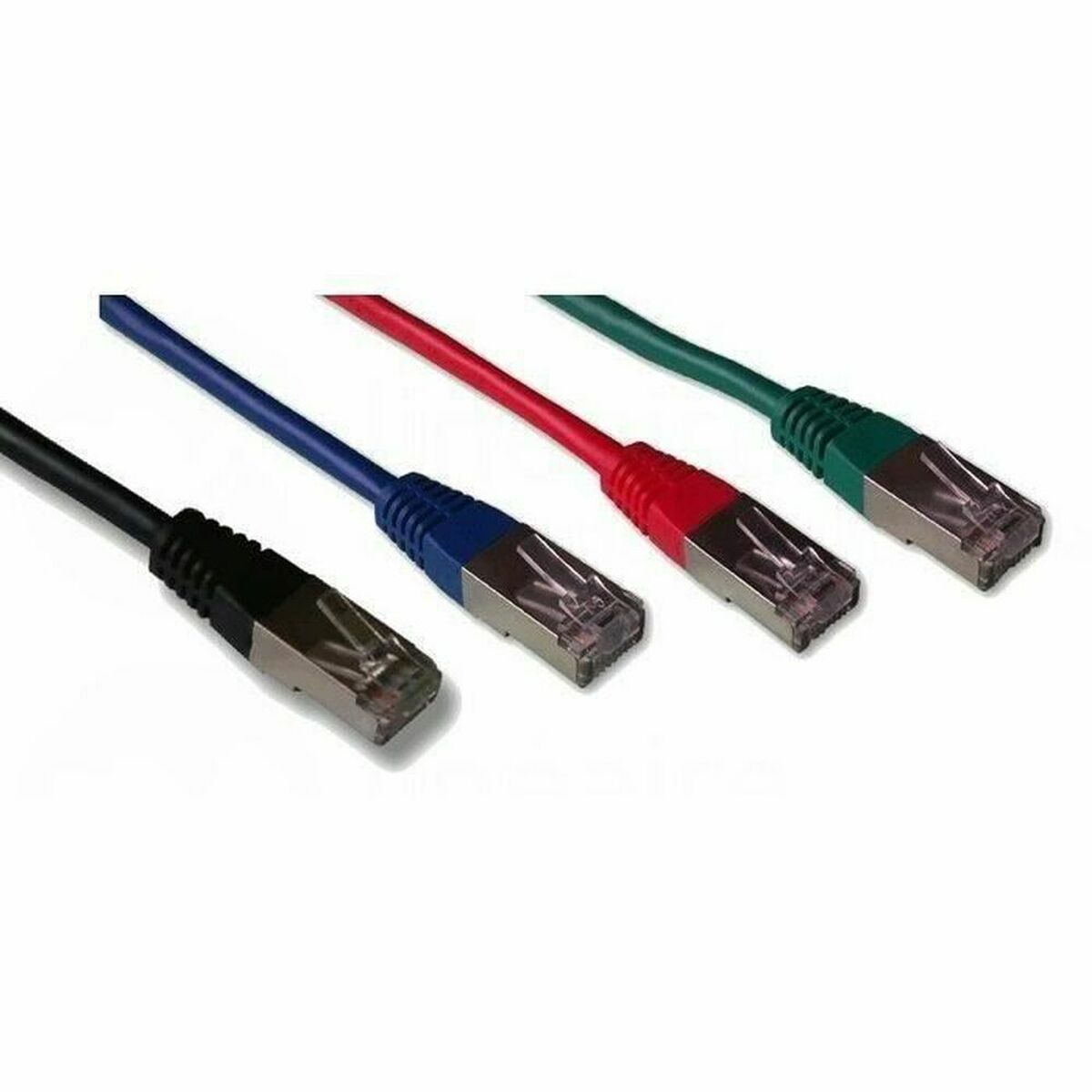 Quattro cavi Ethernet neri, blu, rossi e verdi con connettori argentati.