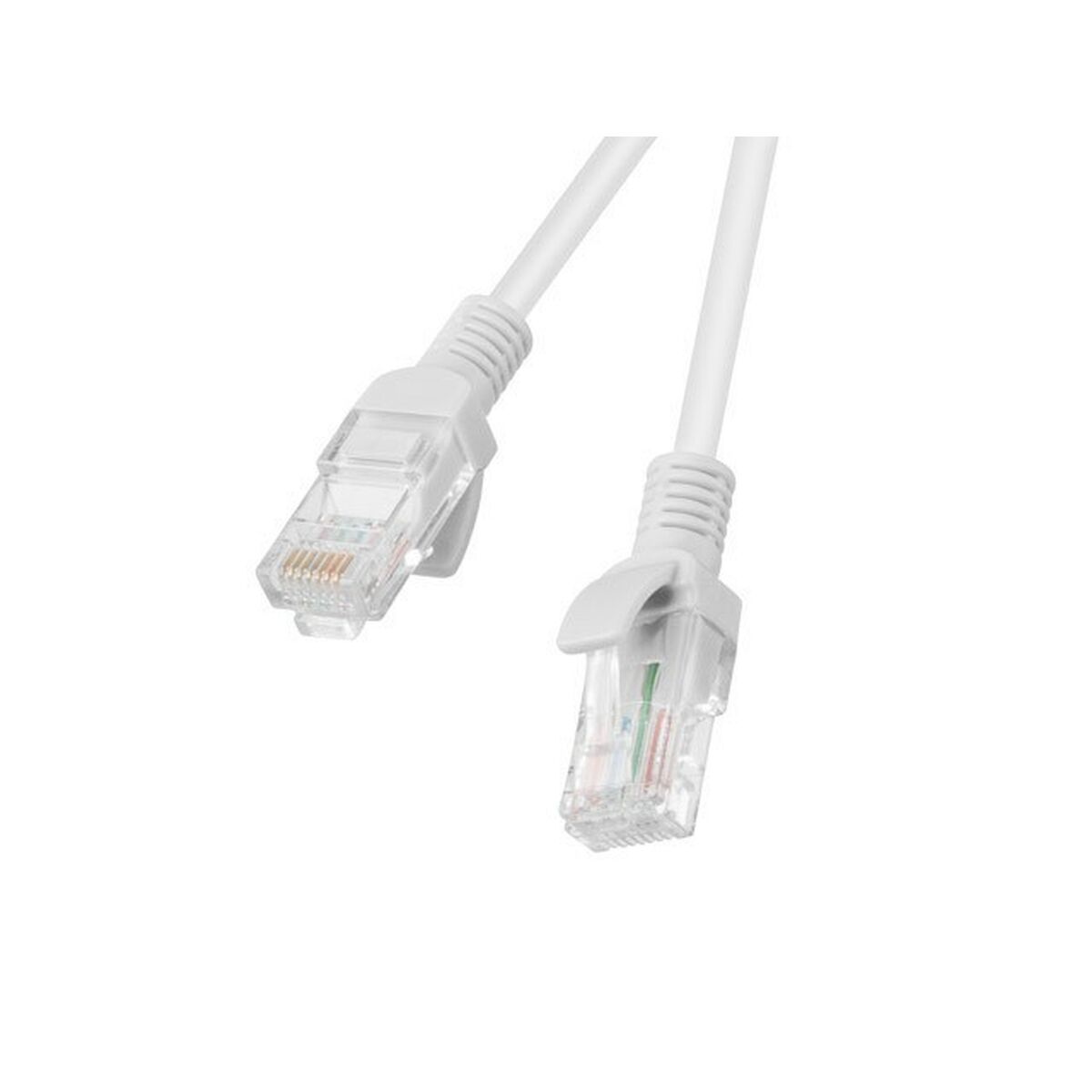 Due cavi Ethernet bianchi con connettori RJ45 trasparenti su sfondo bianco.