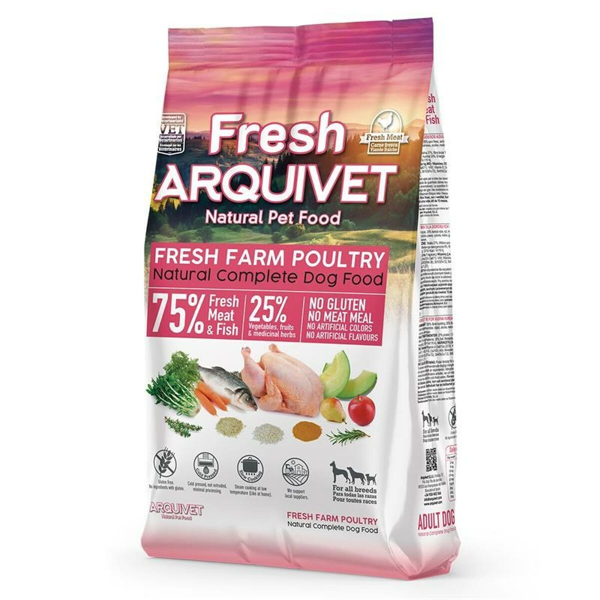 Una bolsa de comida para perros Arquivet con ave, pescado, verduras y frutas.