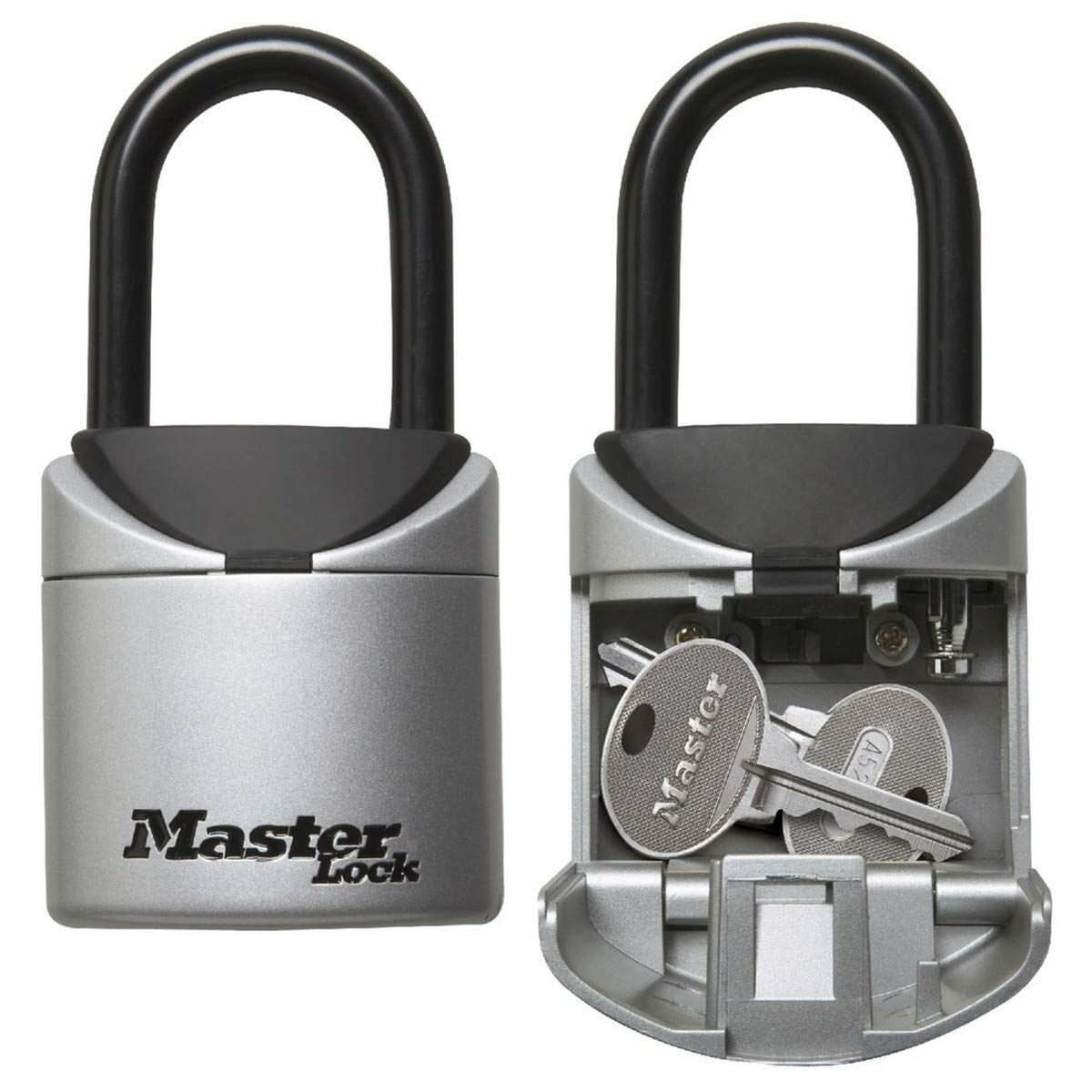Due lucchetti Master Lock argentati, uno chiuso, uno aperto che rivela le chiavi.