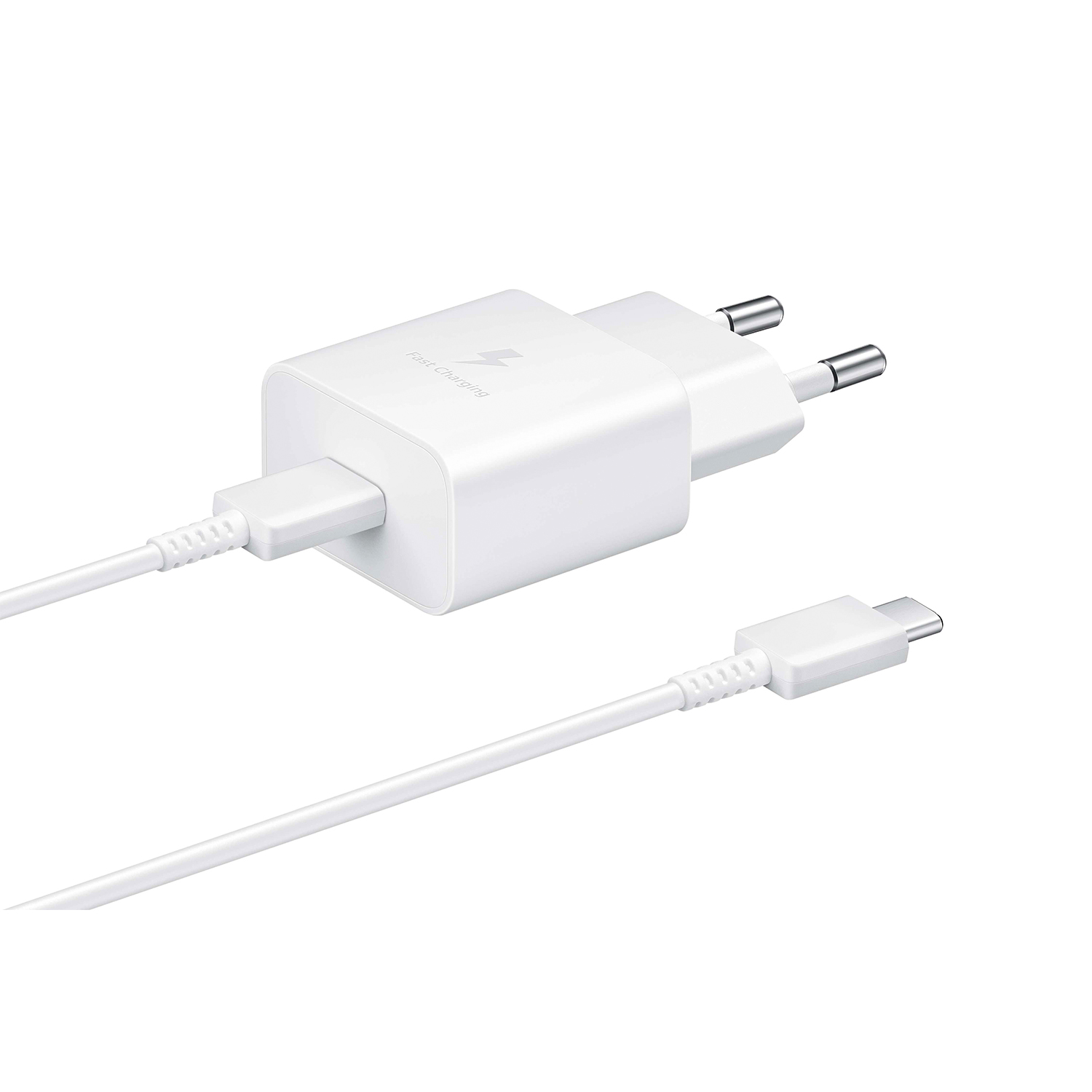 Avrupa fişli, beyaz, hızlı şarj adaptörü ve USB-C kablosu.