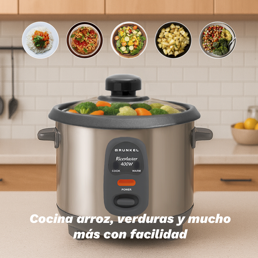 Una arrocera plateada con verduras y cinco cuencos pequeños de comida.