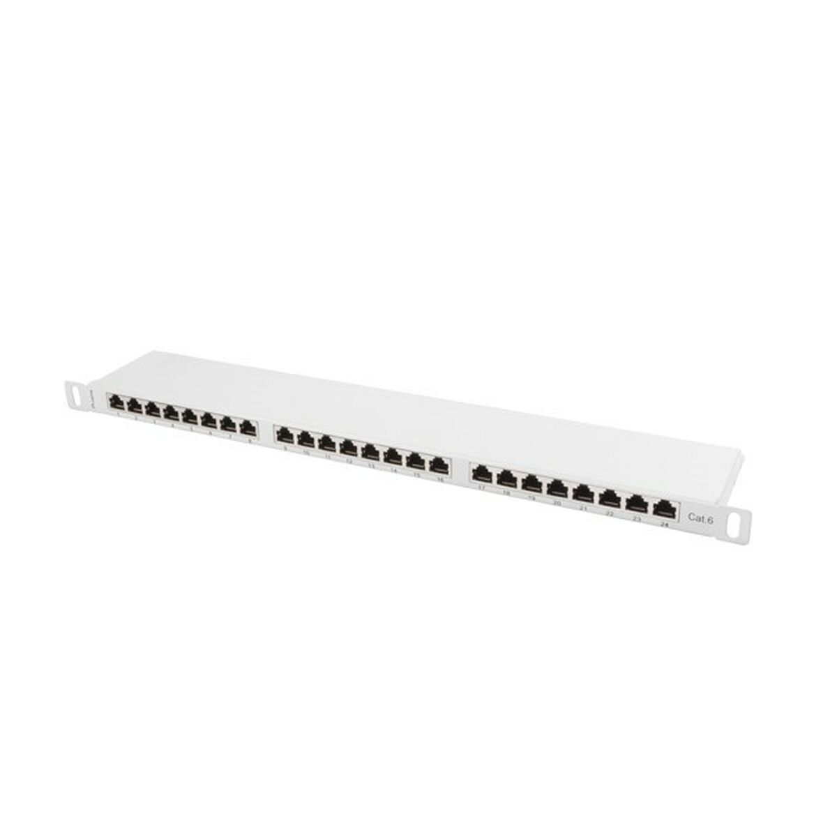 Ein weißes 24-Port-Patchpanel mit RJ45-Anschlüssen auf weißem Hintergrund.