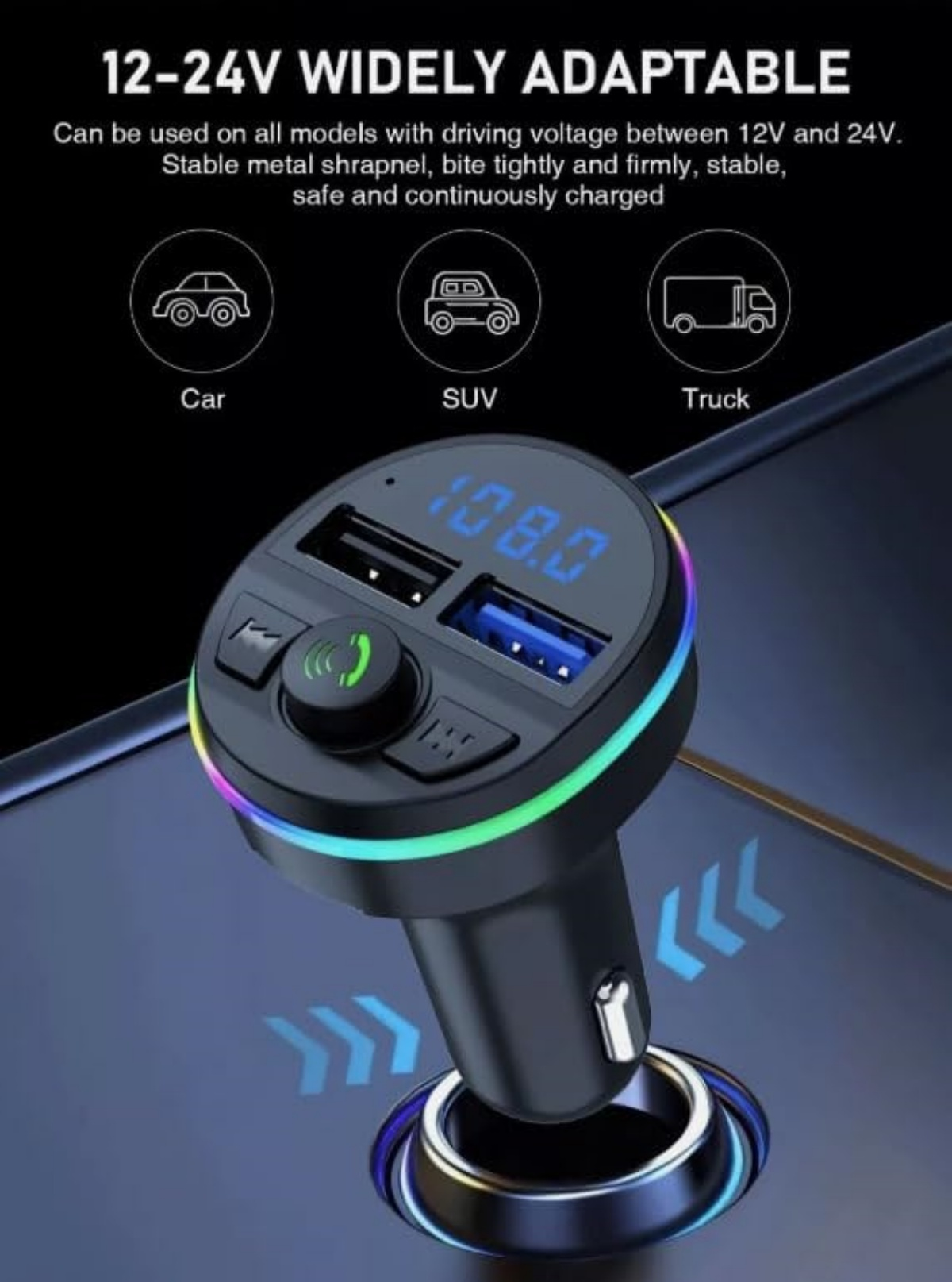Ein schwarzer KFZ-Adapter mit blauer Digitalanzeige, USB-Ports und bunter LED-Beleuchtung.