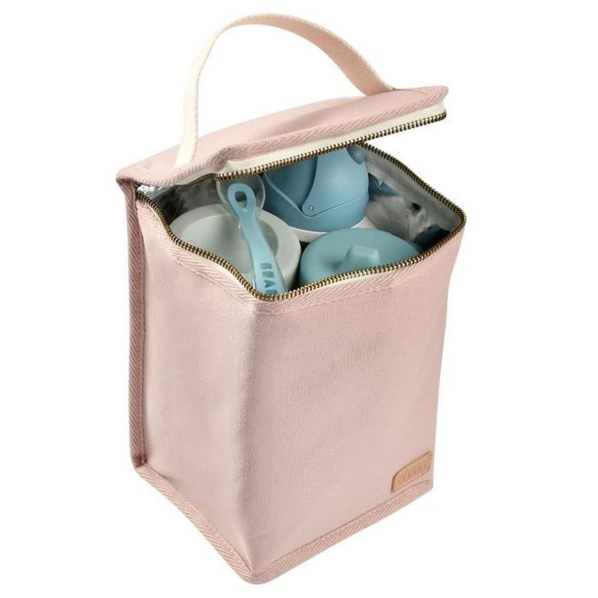 Eine rosa Lunchtasche gefüllt mit Baby-Futterutensilien in Blau und Weiß.