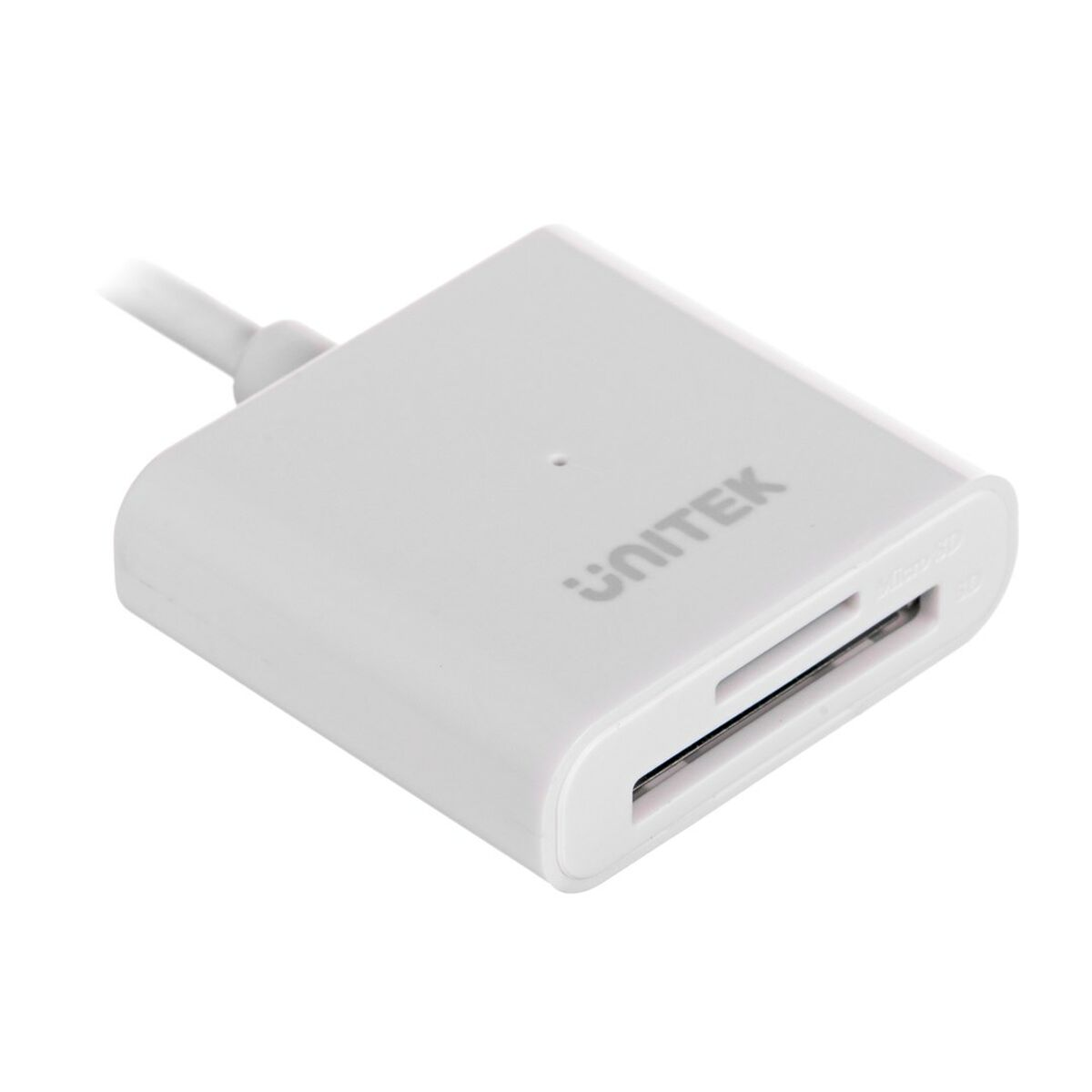 Weißer Kartenleser mit USB-Kabel und SD/Micro-SD-Steckplätzen.