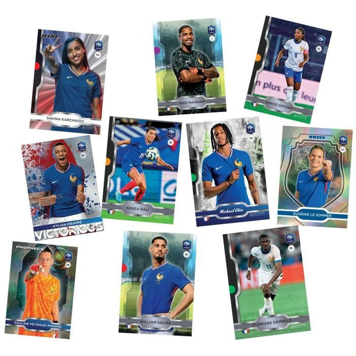 Fußballkarten mit Spielern der französischen Nationalmannschaft auf hellem Hintergrund.