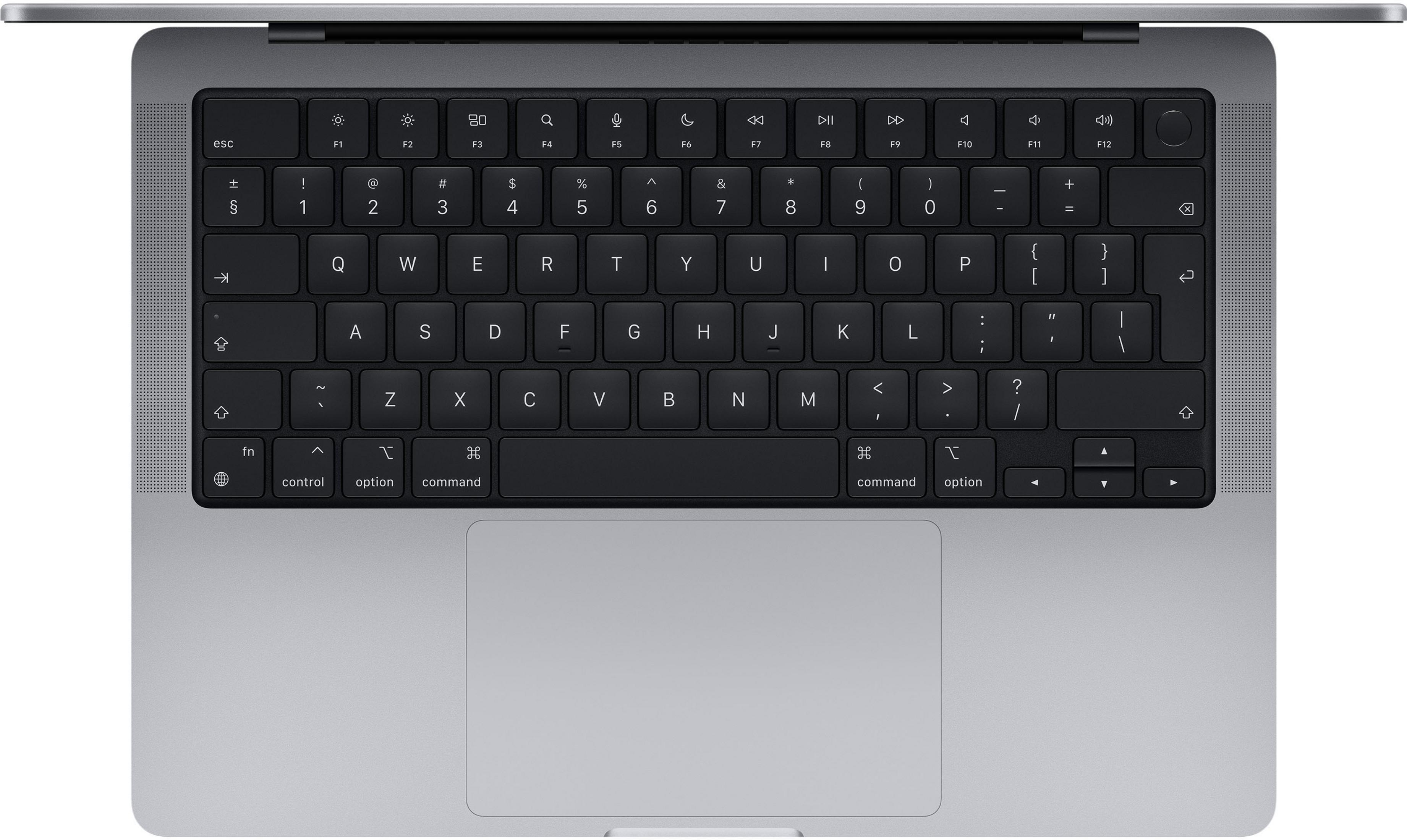Nahaufnahme einer dunklen Tastatur eines Laptops mit silbernem Gehäuse und Touchpad.