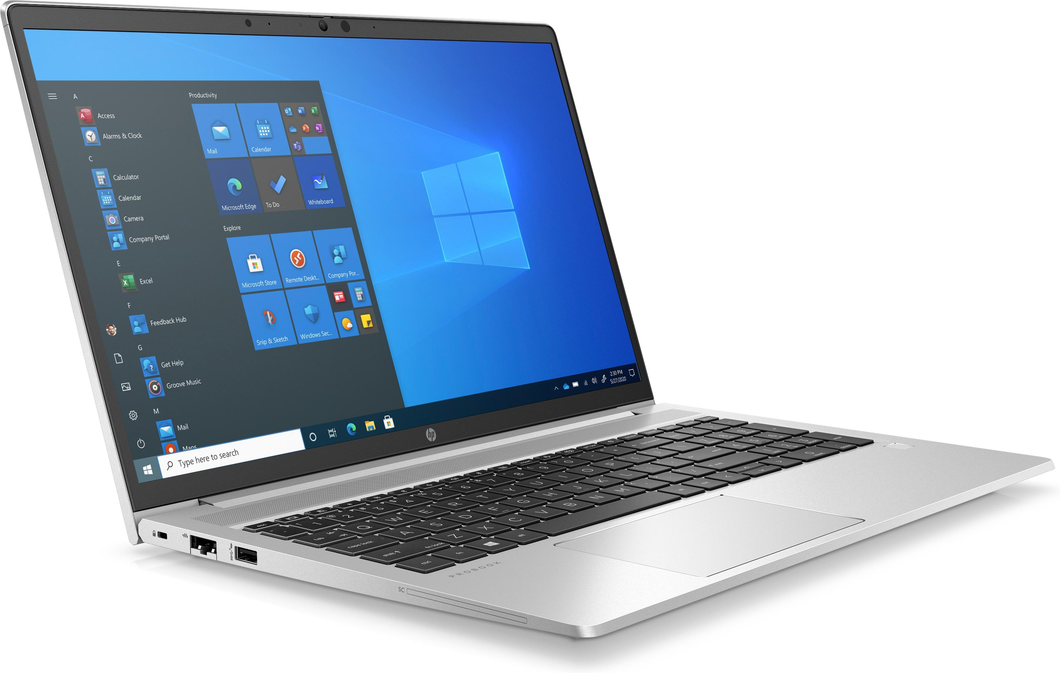 Ein silberner Laptop mit geöffnetem Windows-Startmenü und Tastatur.