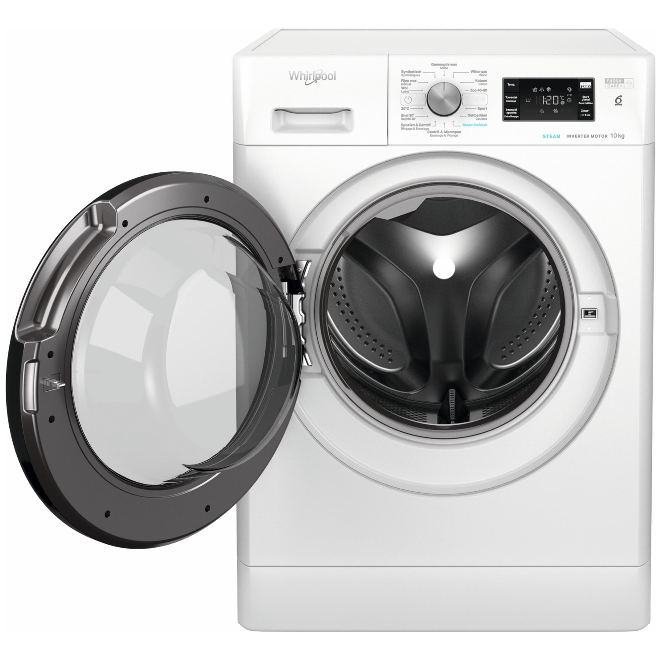Een witte Whirlpool wasmachine met geopende deur en digitaal bedieningspaneel.