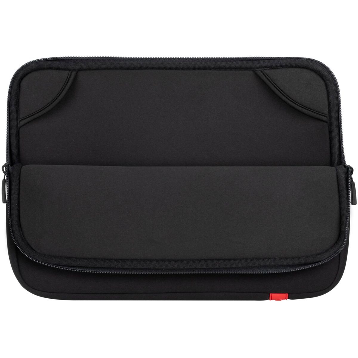 Schwarze Laptoptasche mit Reißverschluss und einer kleinen roten Lasche unten rechts.