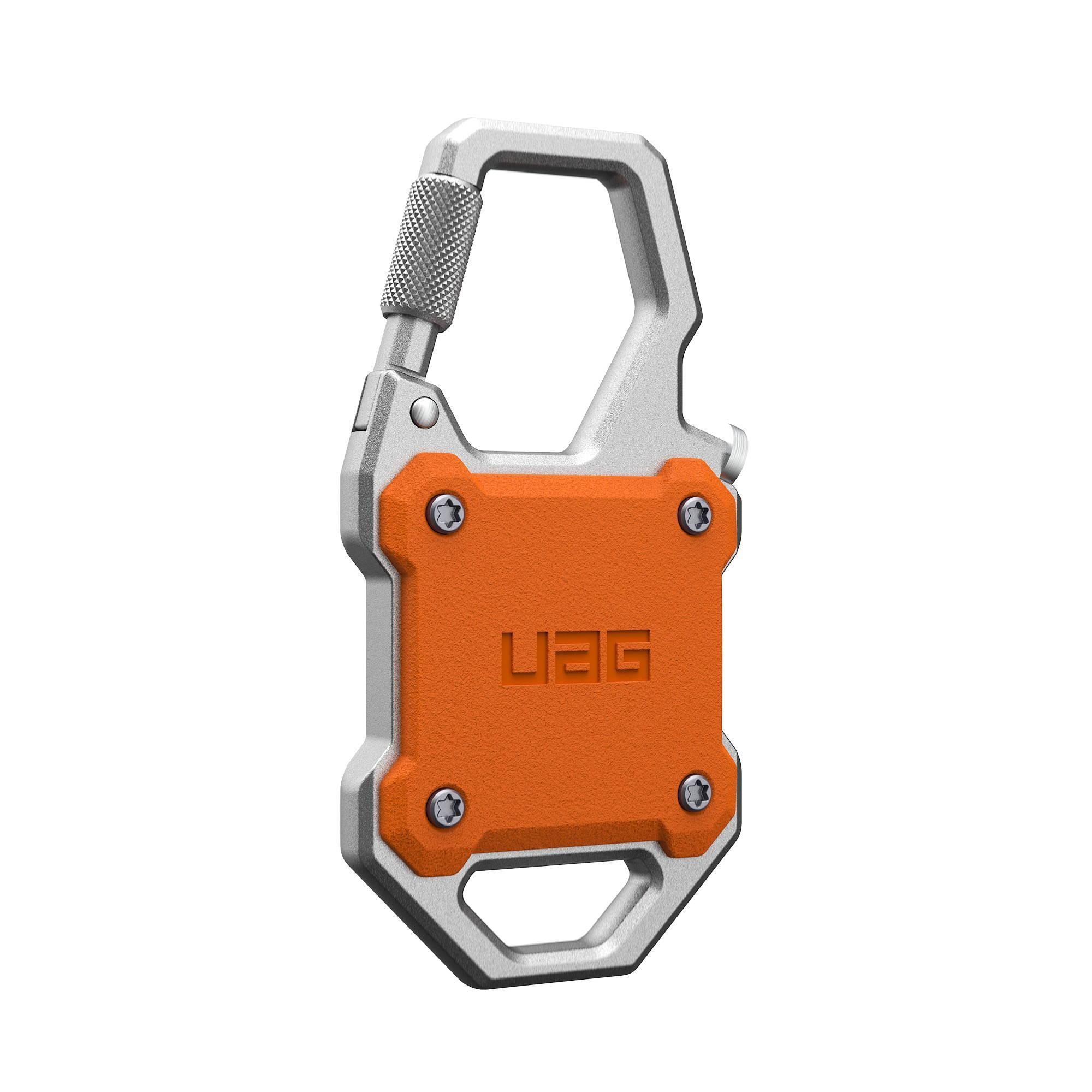 Ein silberner Karabinerhaken mit orangefarbener Platte und Schrauben, mit UAG-Logo.