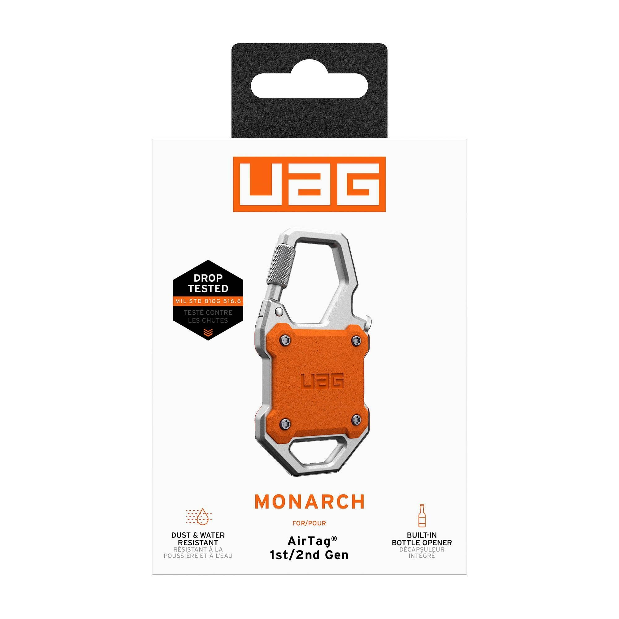 Orange und silberne UAG Monarch Hülle für AirTag mit Karabiner und Flaschenöffner.