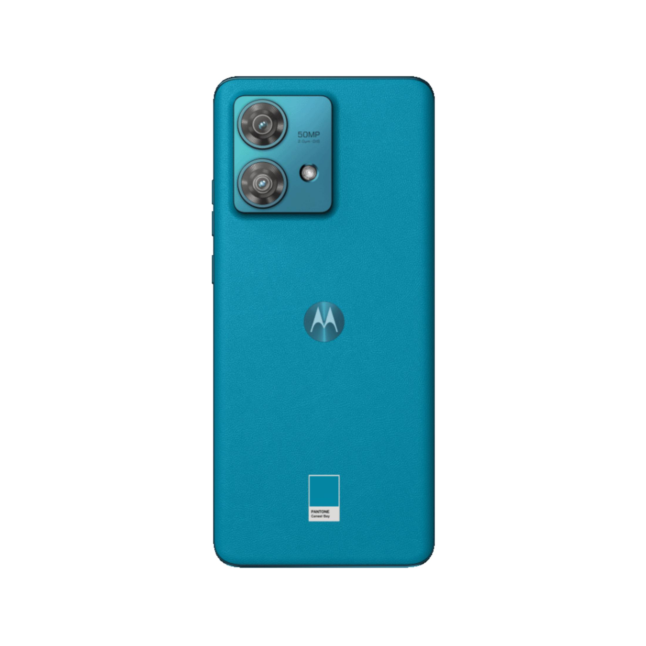 Tył turkusowego smartfona Motorola z podwójnym aparatem i logo.